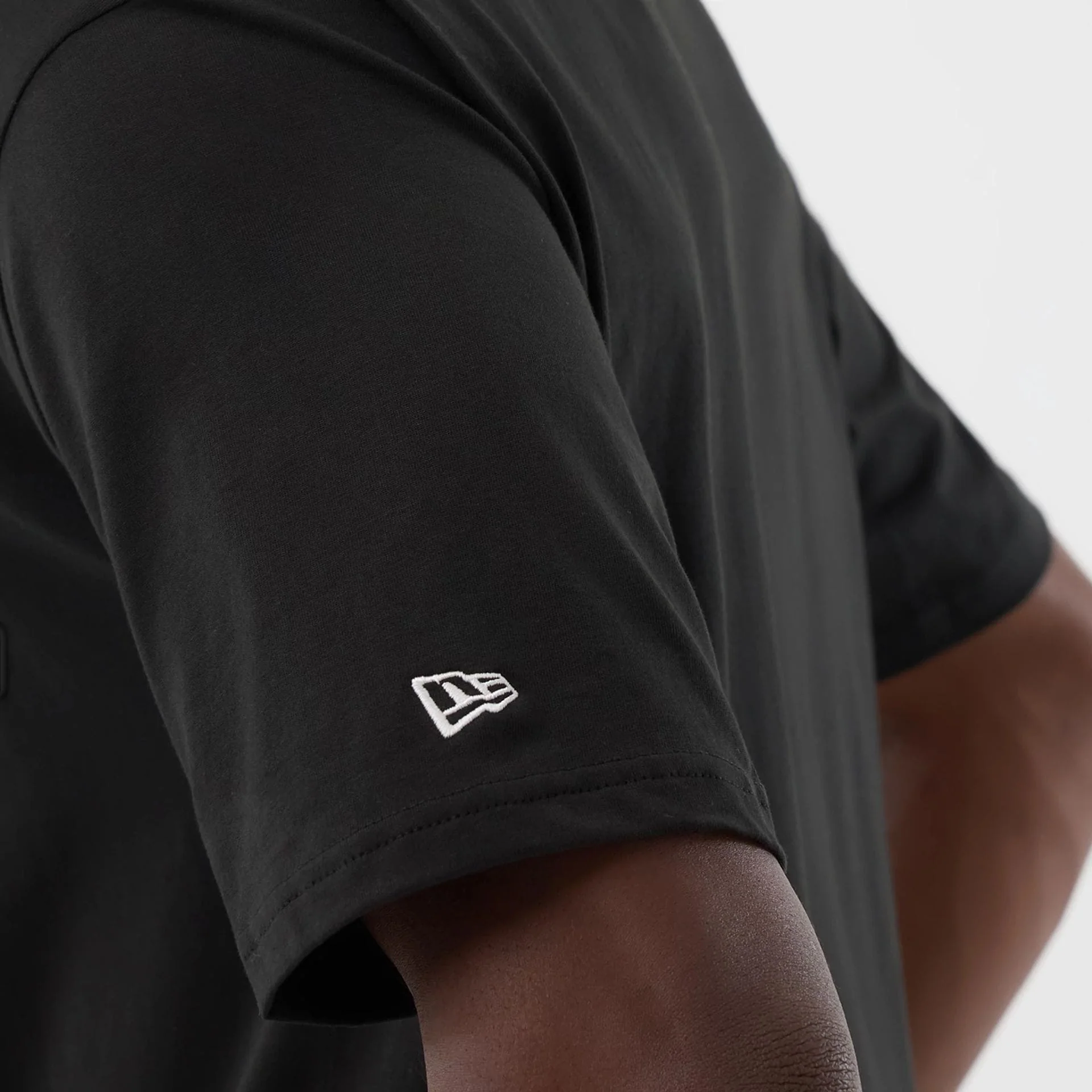 New Era Serpent Graphic Black Oversized T-Shirt - Image 5