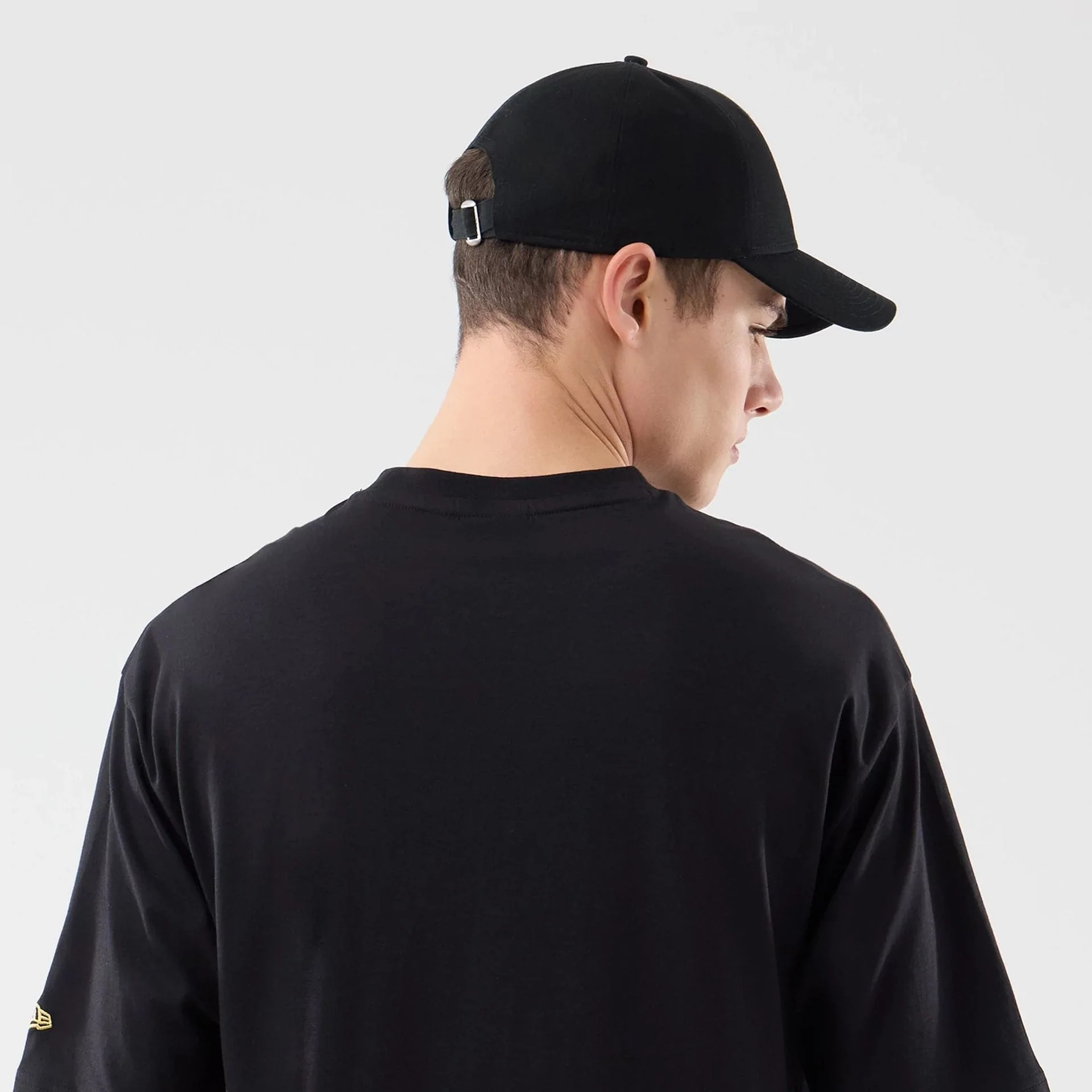 New Era Sticker Lisbon Black Oversized T-Shirt - Image 7