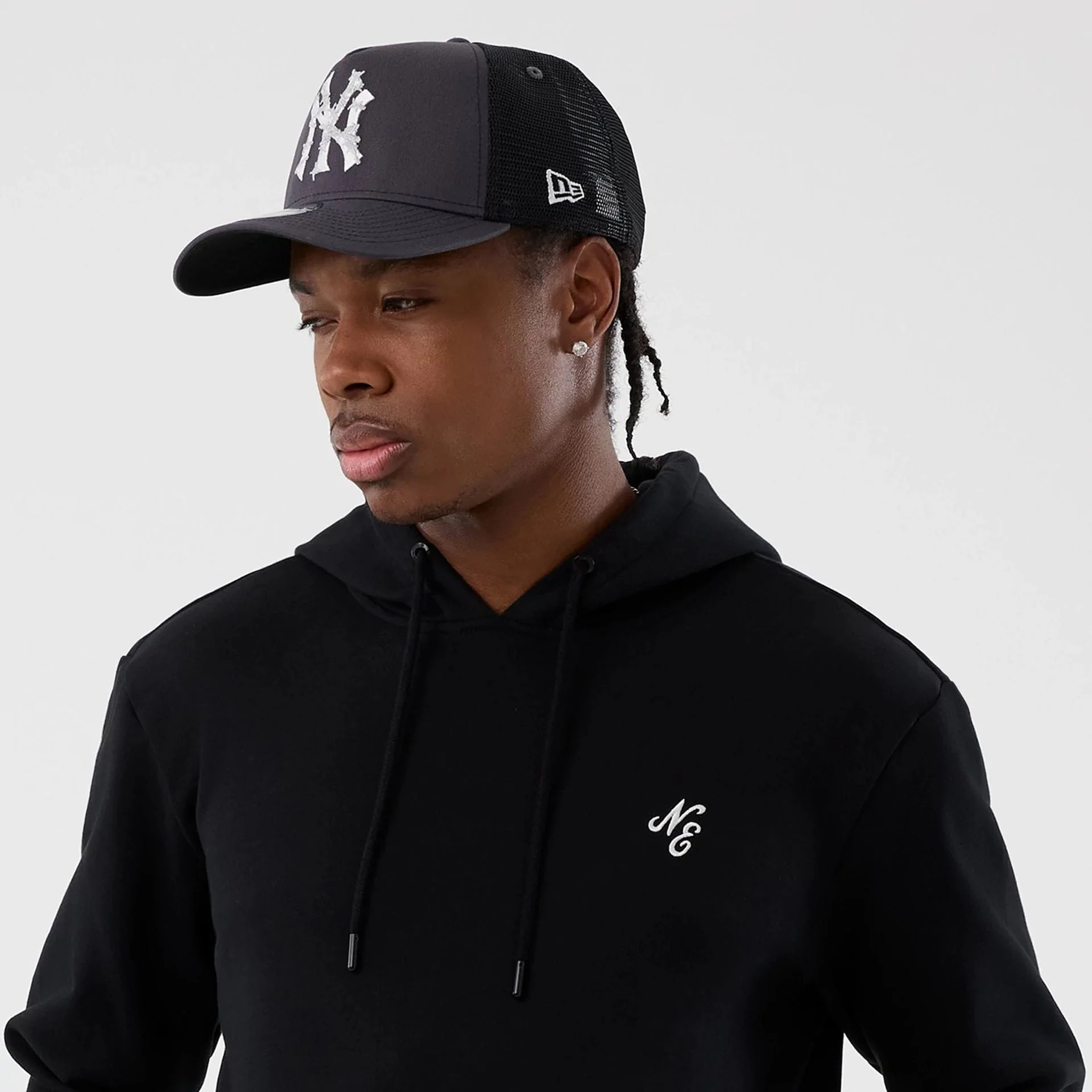 New Era Street Graphic Black Pullover Hoodie - Image 6