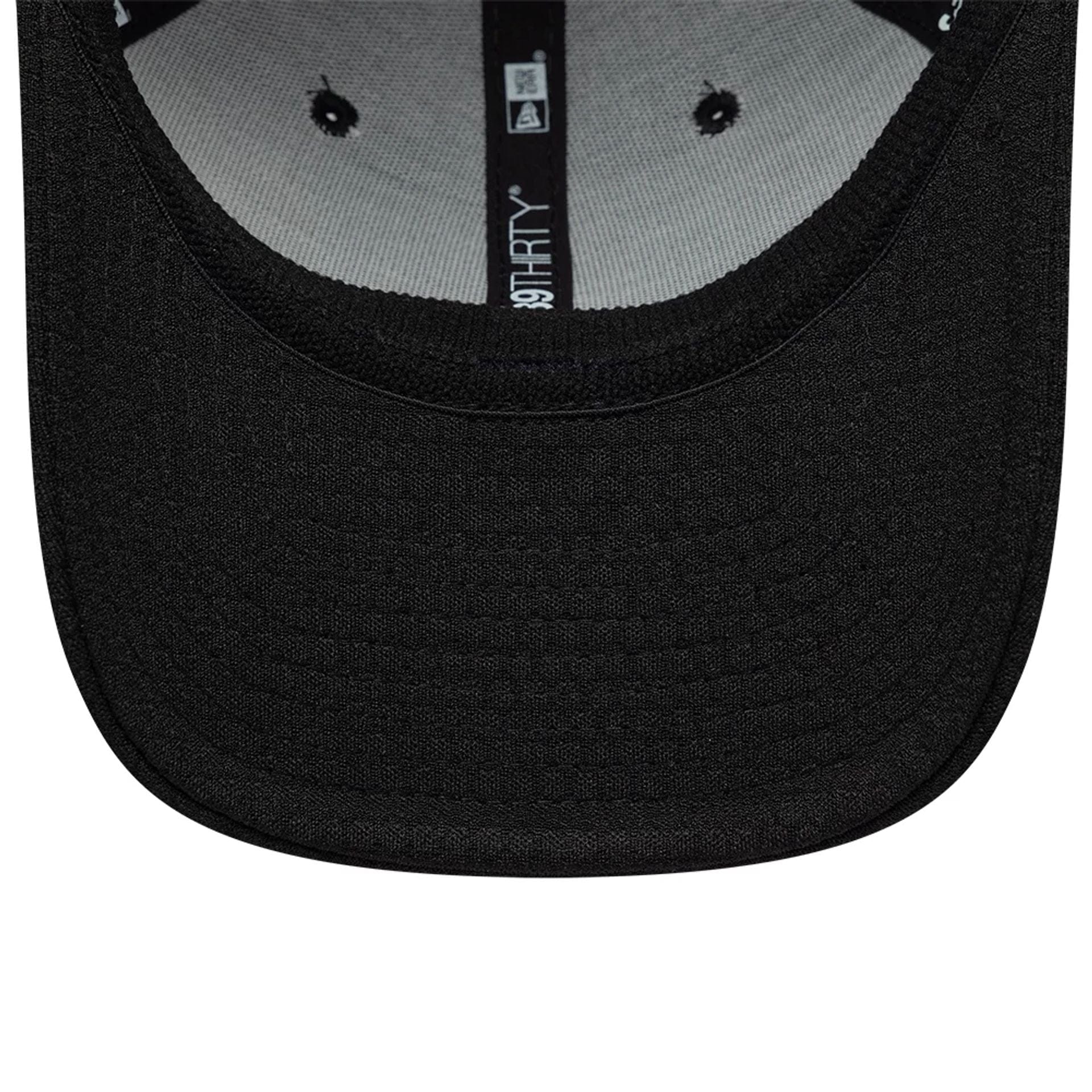 New Era Tech Black 39THIRTY Stretch Fit Cap - Image 7