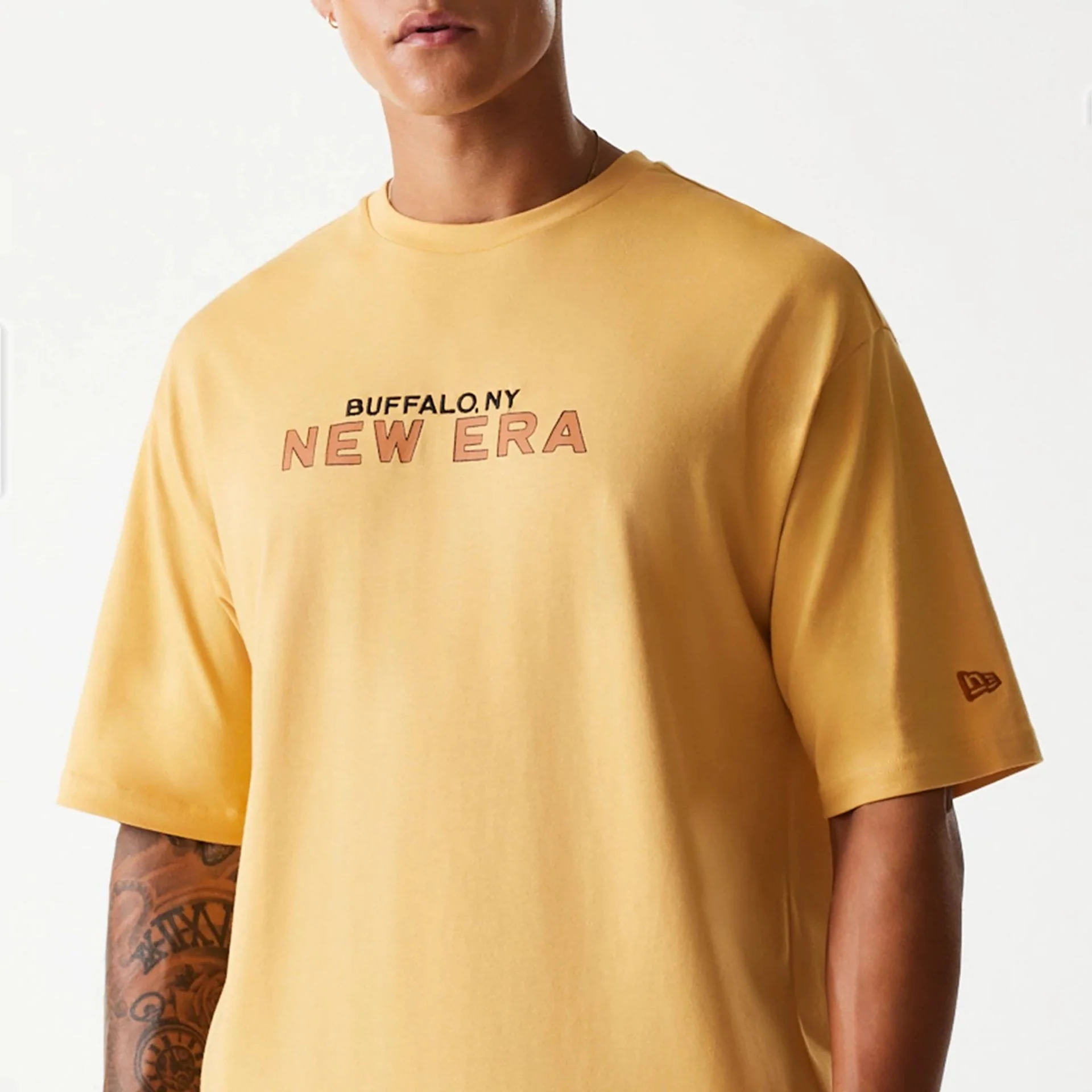 New Era Vacation Graphic Beige Oversized T-Shirt - Image 3