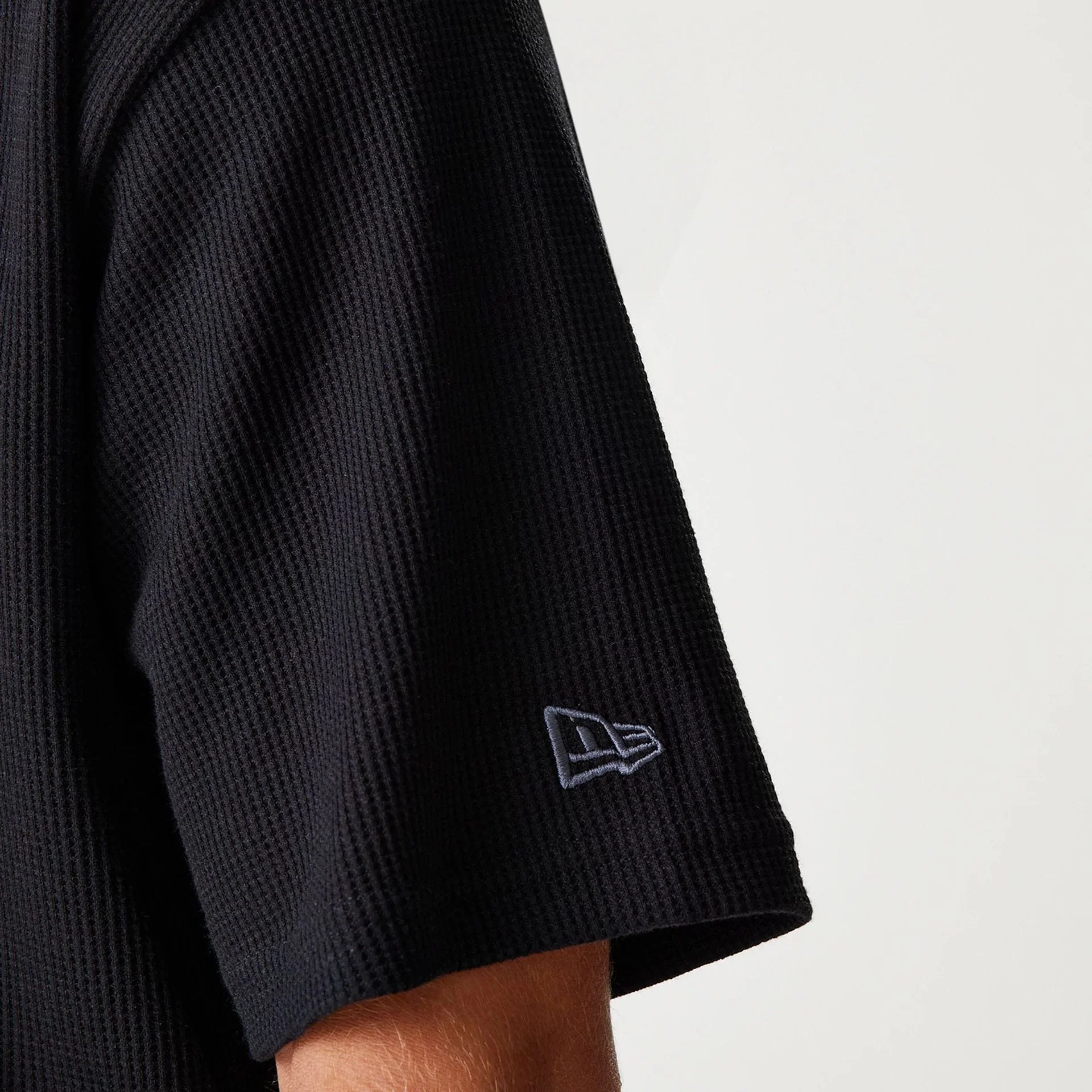 New Era Waffle Black Oversized T-Shirt - Image 8