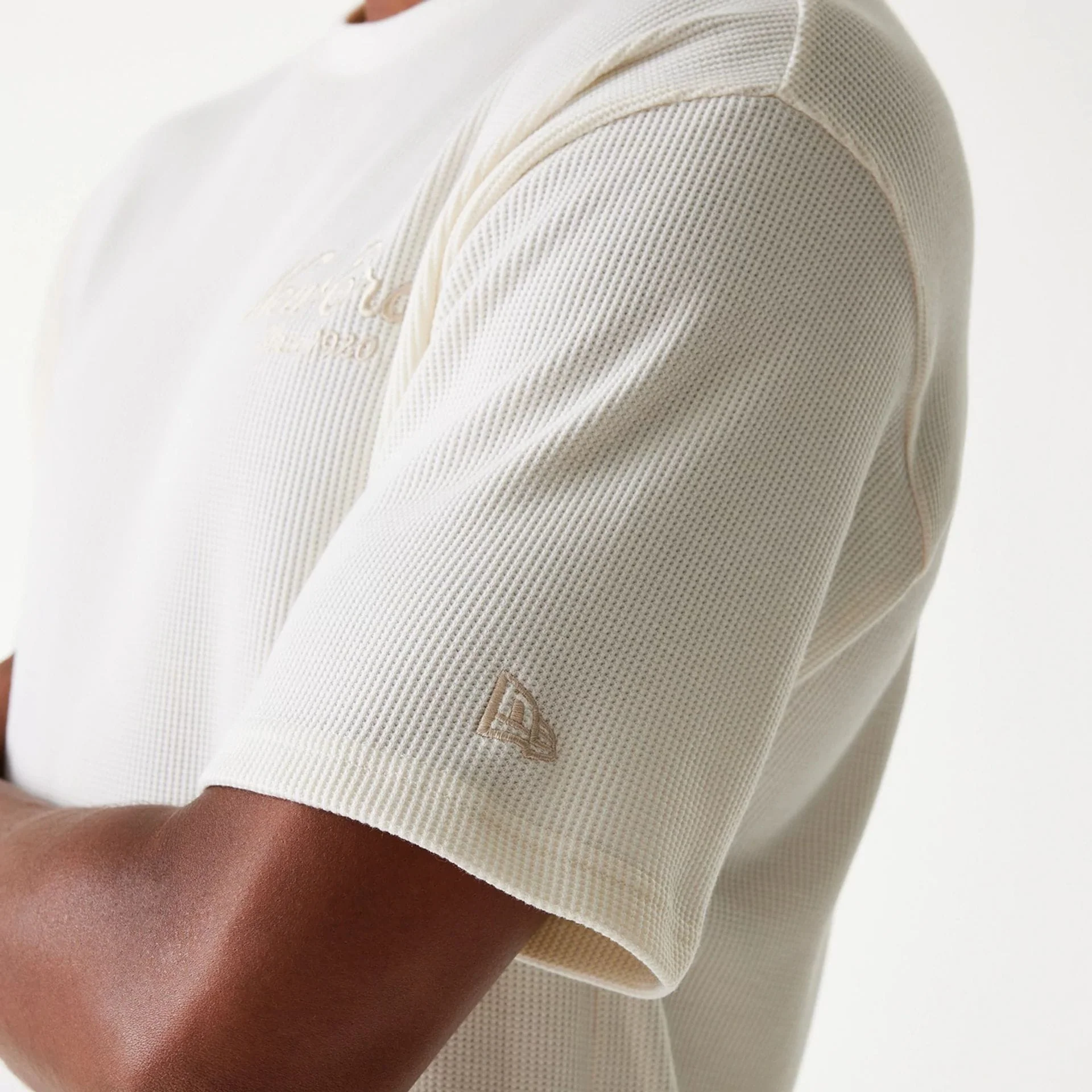 New Era Waffle Open White Oversized T-Shirt - Image 8
