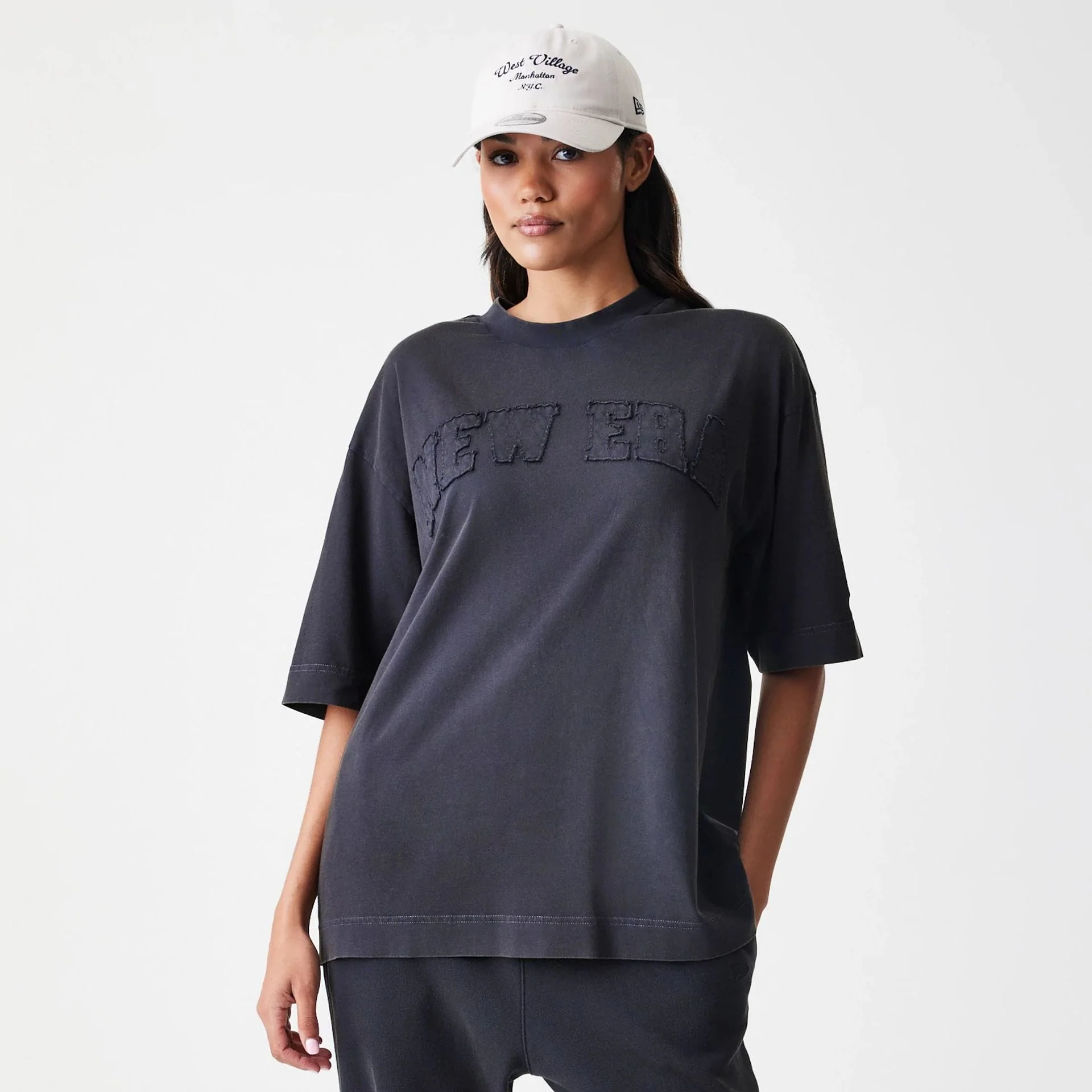 New Era Washed Black Oversized T-Shirt - Image 4