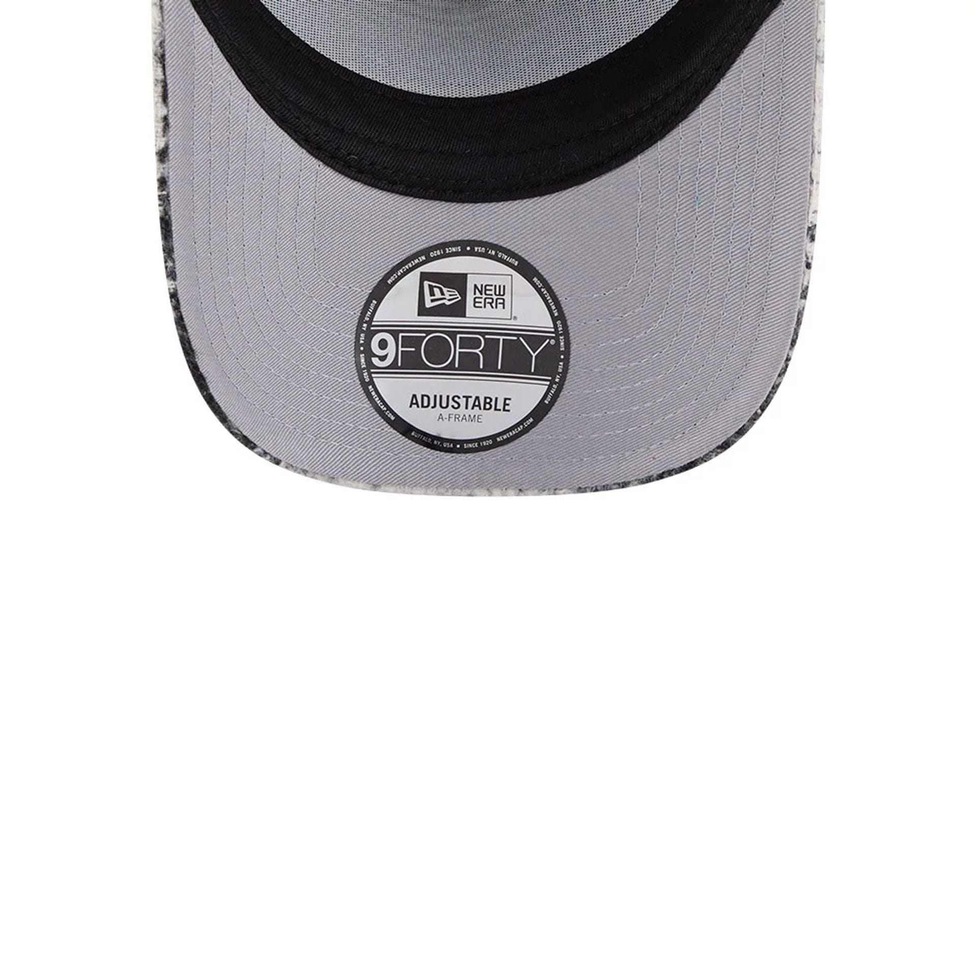 New Era White & Black Plaid 9FORTY A-Frame Trucker Adjustable Cap - Image 2