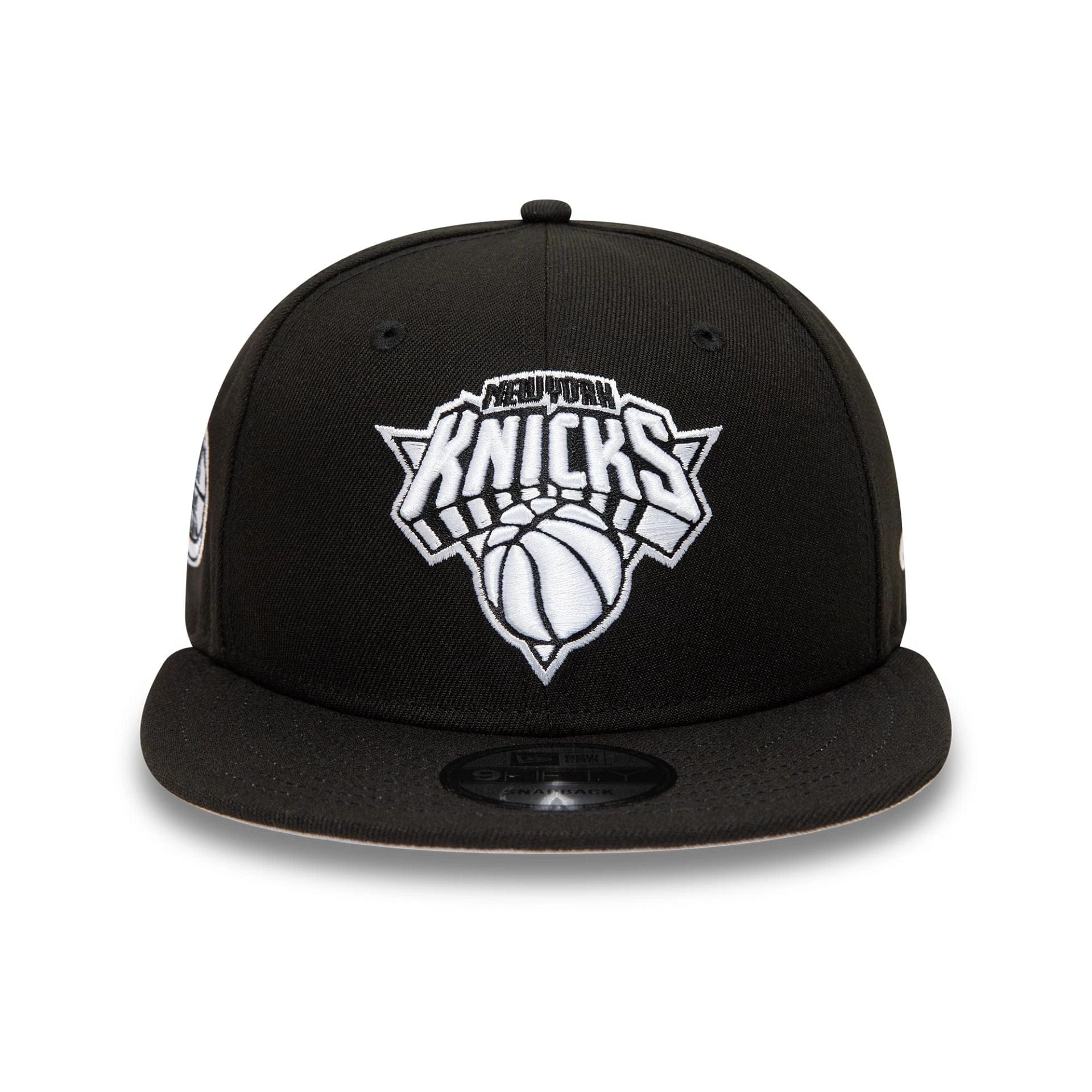 New York Knicks NBA Black 9FIFTY Snapback Adjustable Cap - Image 4