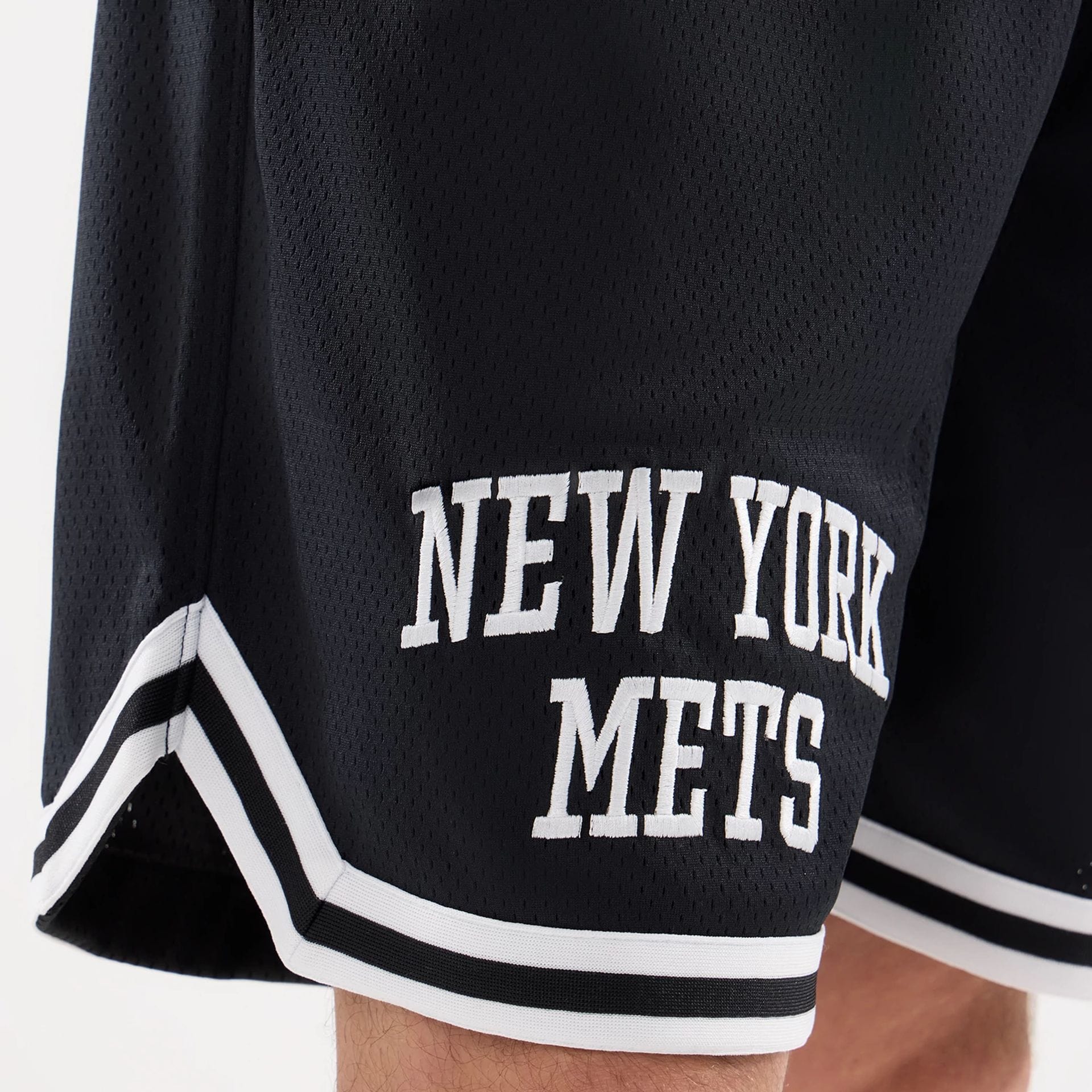 New York Mets MLB Comfort Navy Oversized Shorts - Image 3