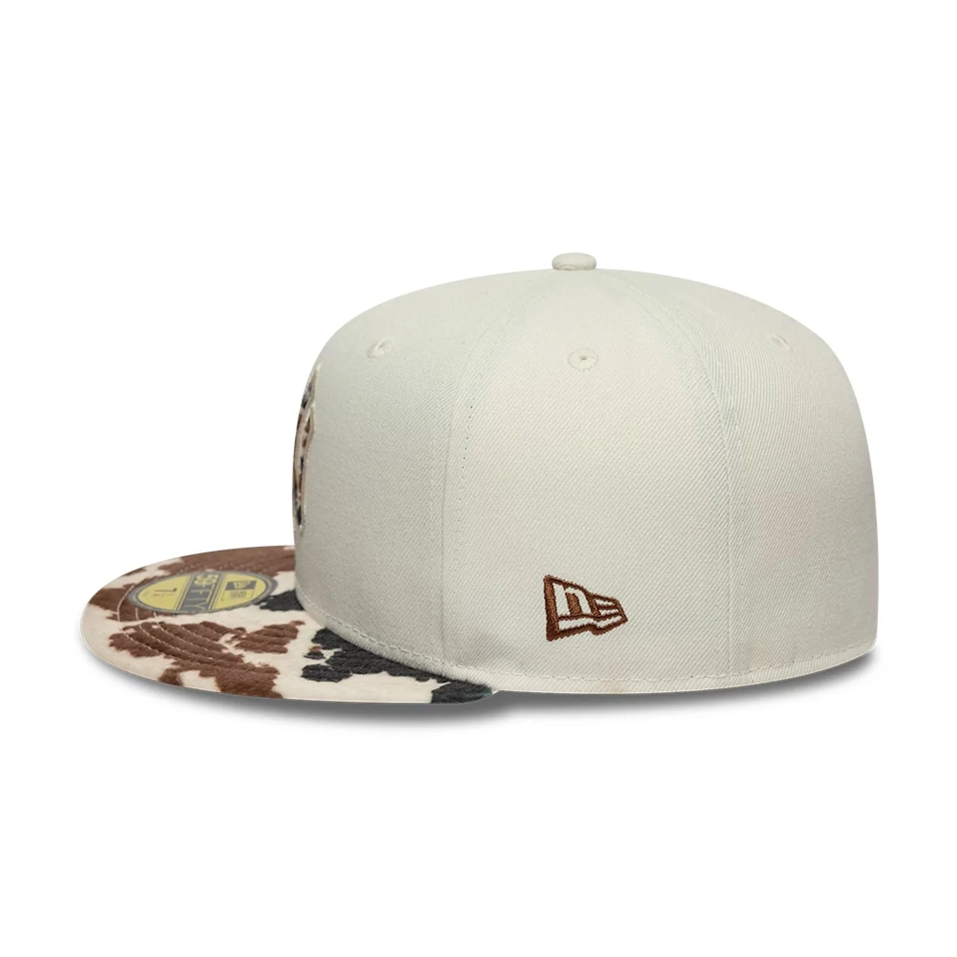 New York Yankees Animal Print Beige 59FIFTY Fitted Cap - Image 5