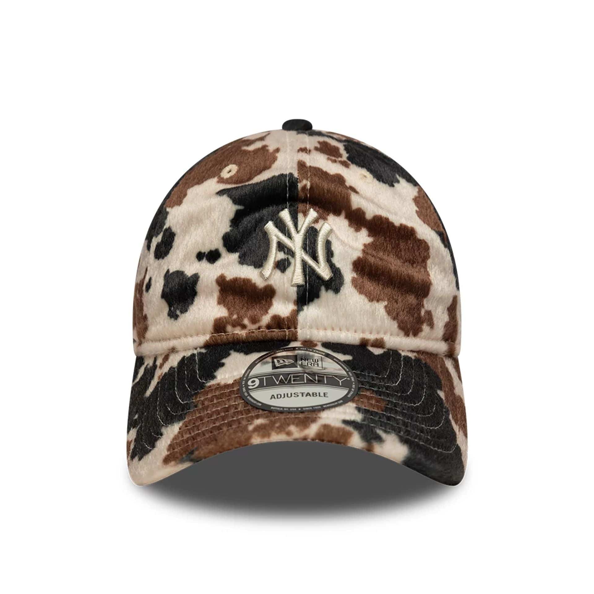 New York Yankees Animal Print Beige 9TWENTY Adjustable Cap - Image 3