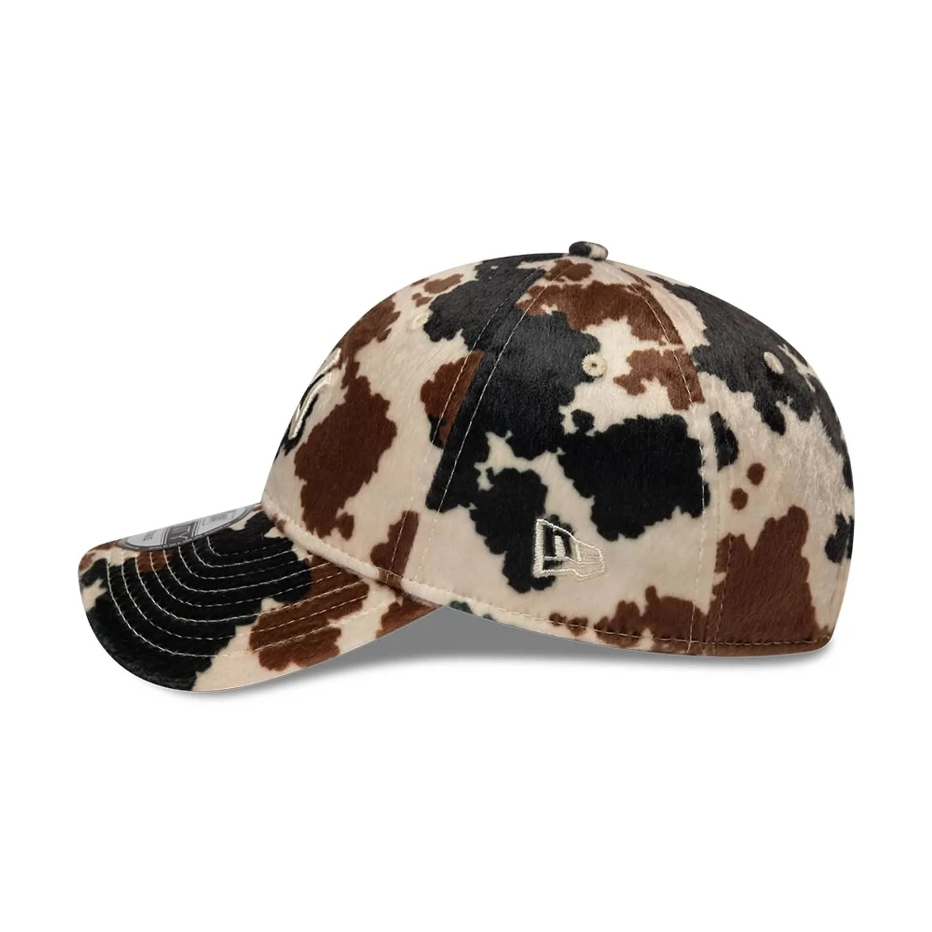 New York Yankees Animal Print Beige 9TWENTY Adjustable Cap - Image 6