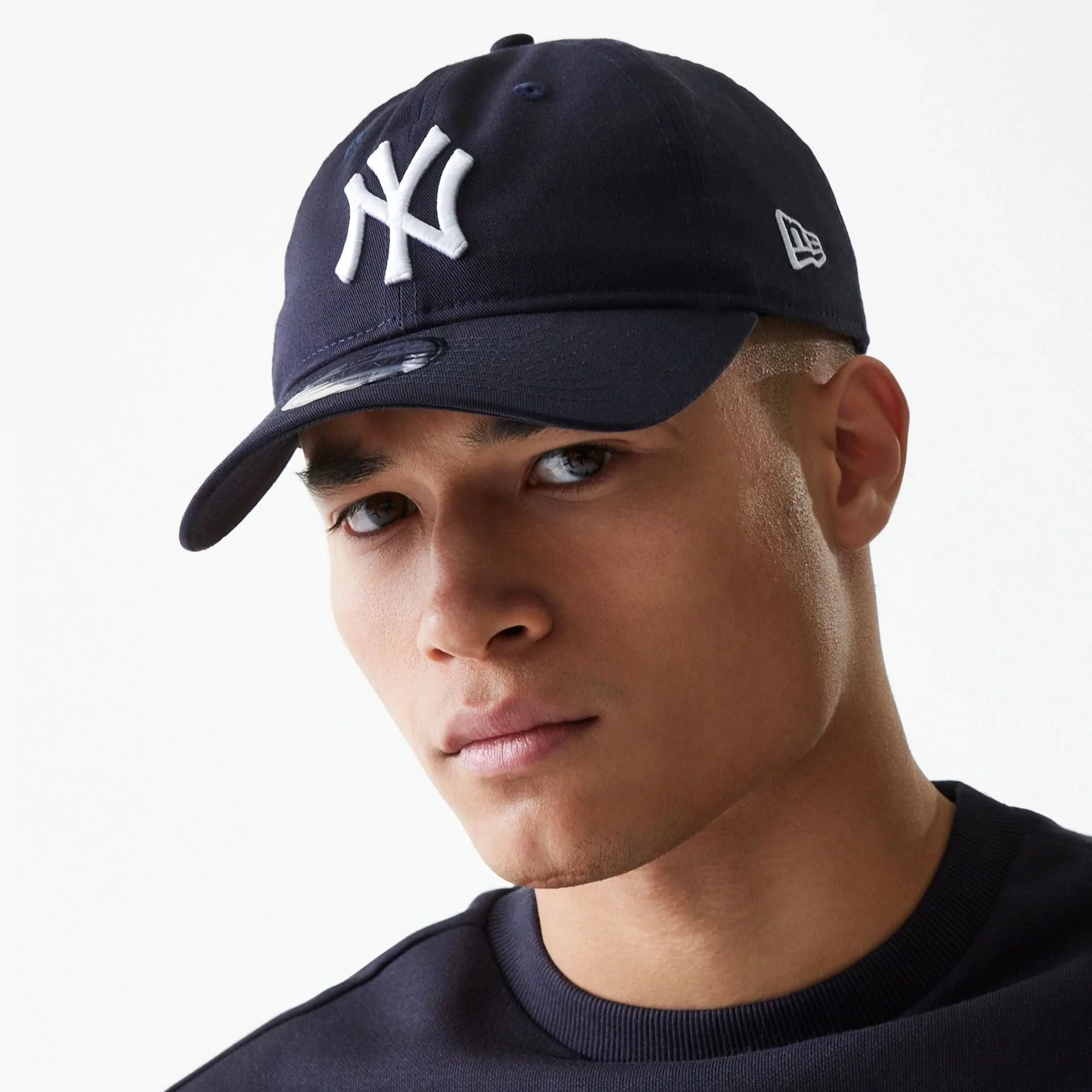 New York Yankees League Essential Navy 9TWENTY Adjustable Cap - Image 4