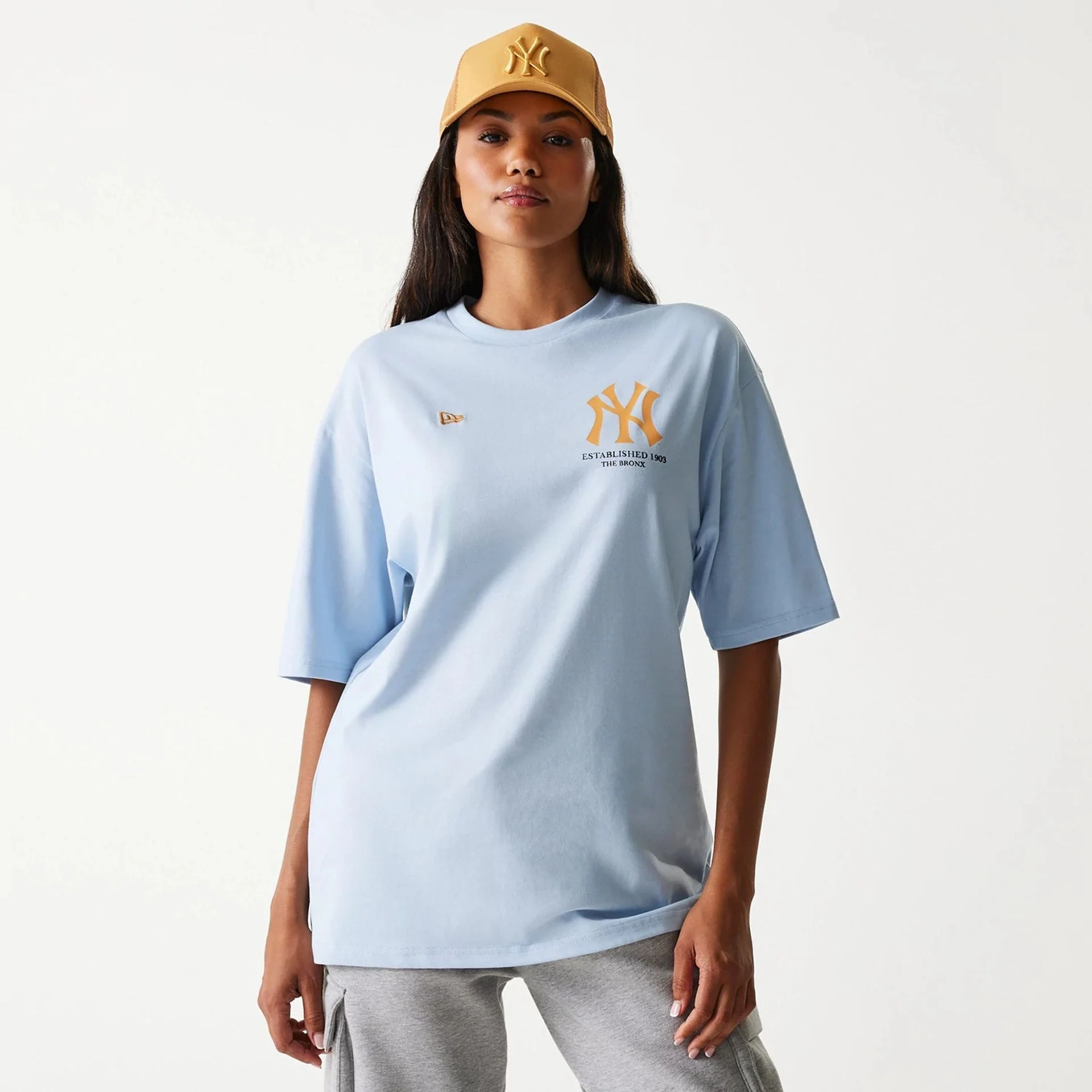 New York Yankees MLB Baseball Graphic Pastel Blue Oversized T-Shirt - Image 5