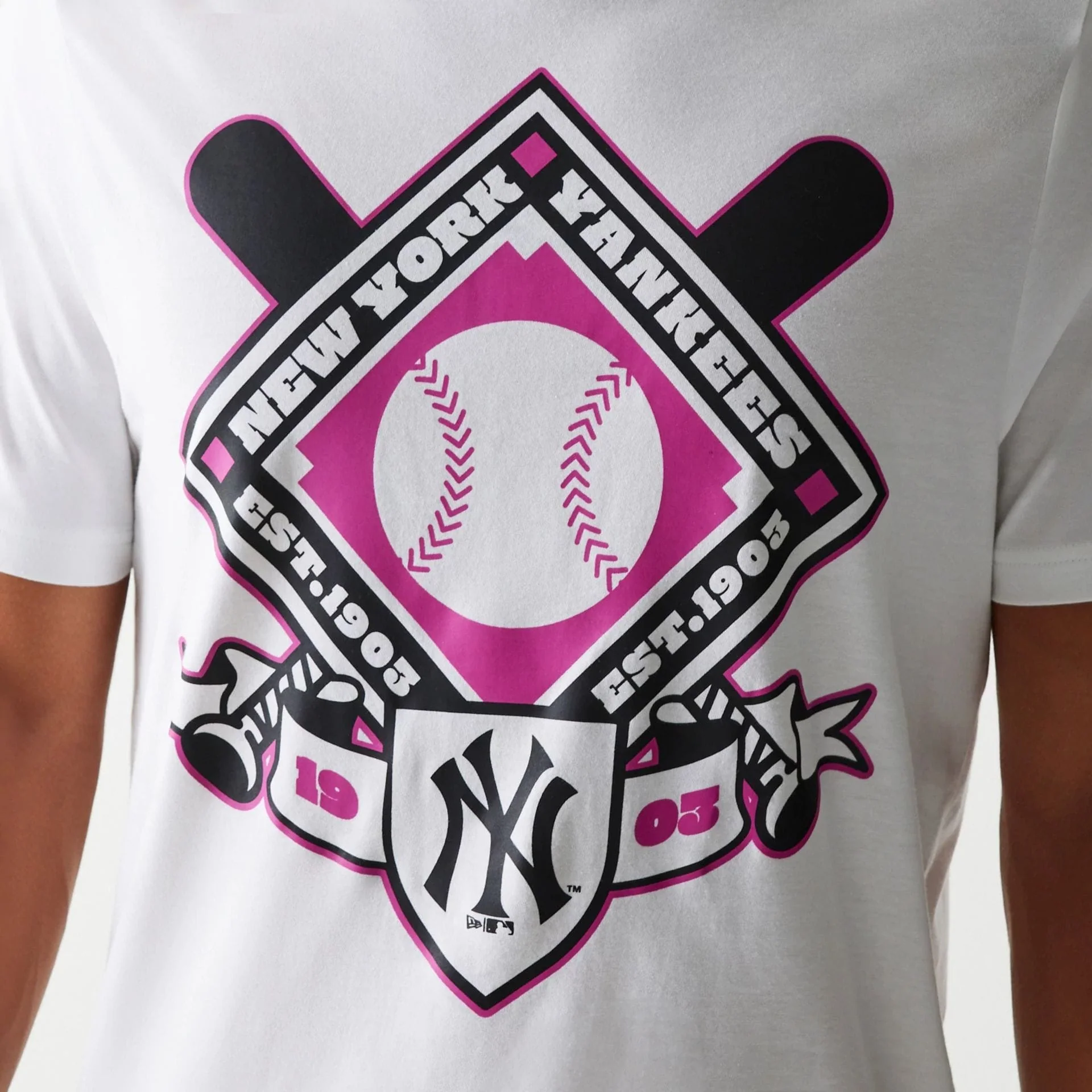 New York Yankees MLB Baseball Graphic White T-Shirt - Image 4