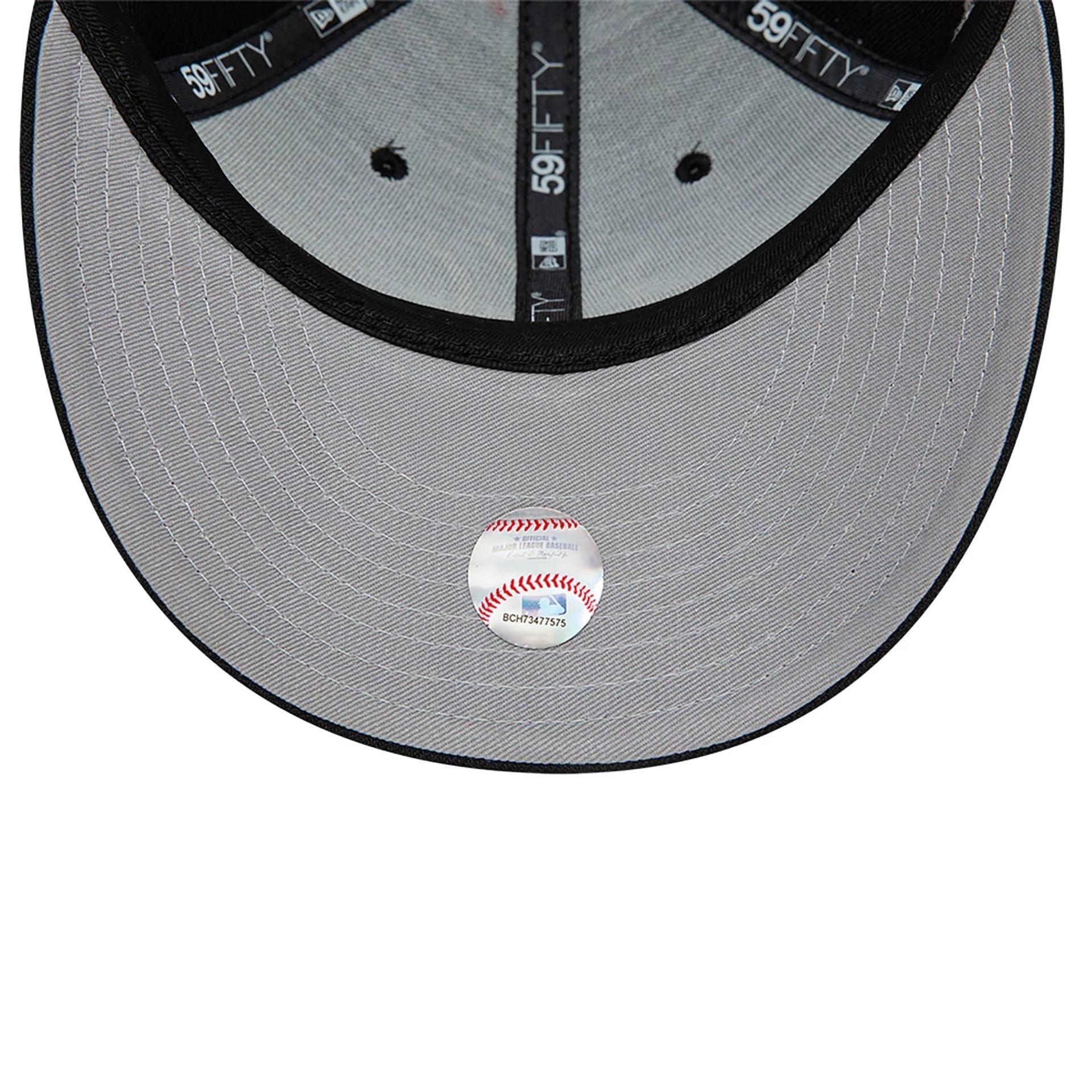 New York Yankees MLB Black Low Profile 59FIFTY Fitted Cap - Image 2