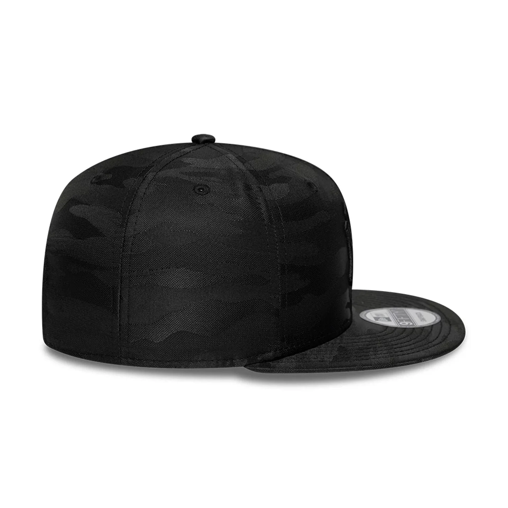 New York Yankees MLB Black On Black 9FIFTY Snapback Cap - Image 5