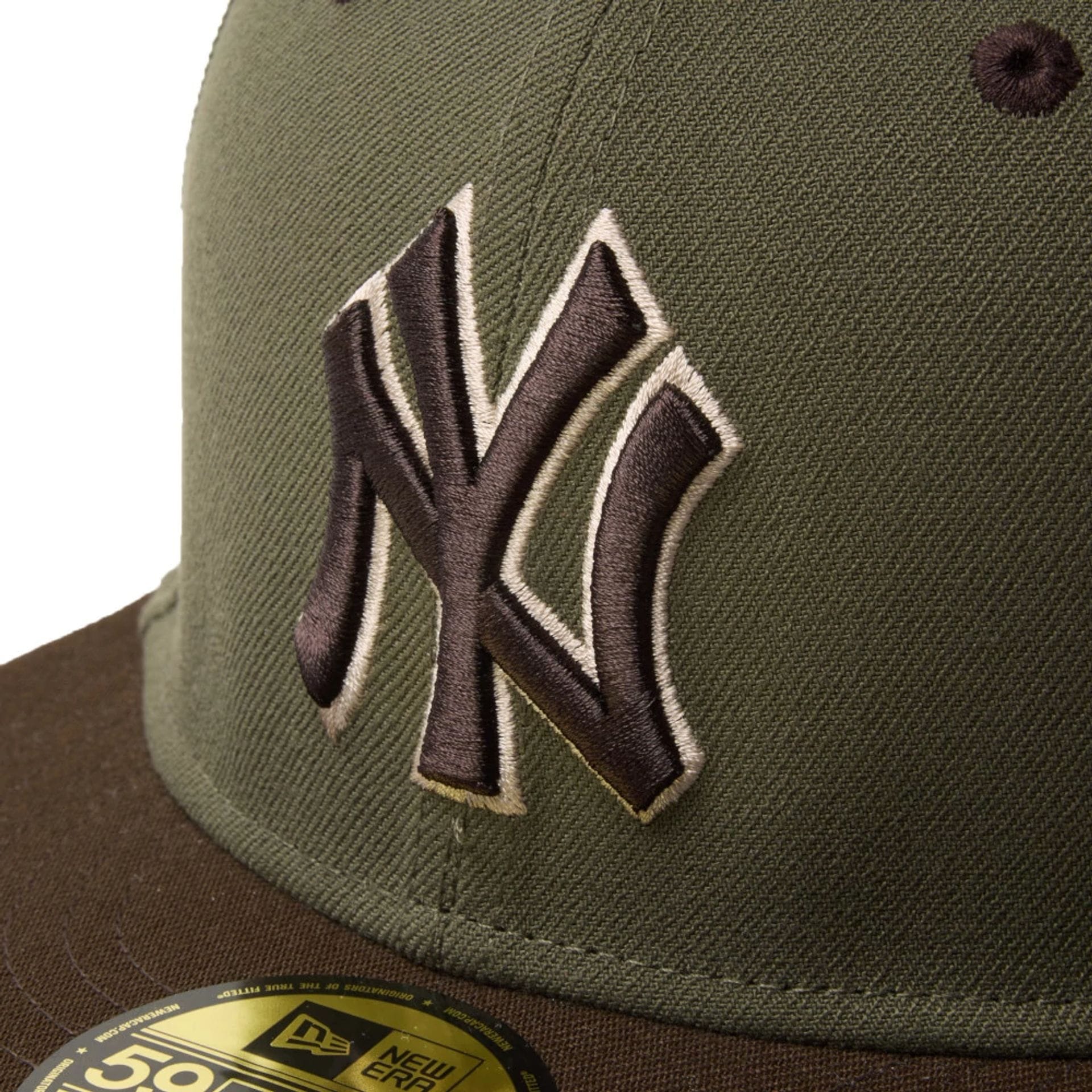New York Yankees MLB Camo Green 59FIFTY Fitted Cap - Image 4