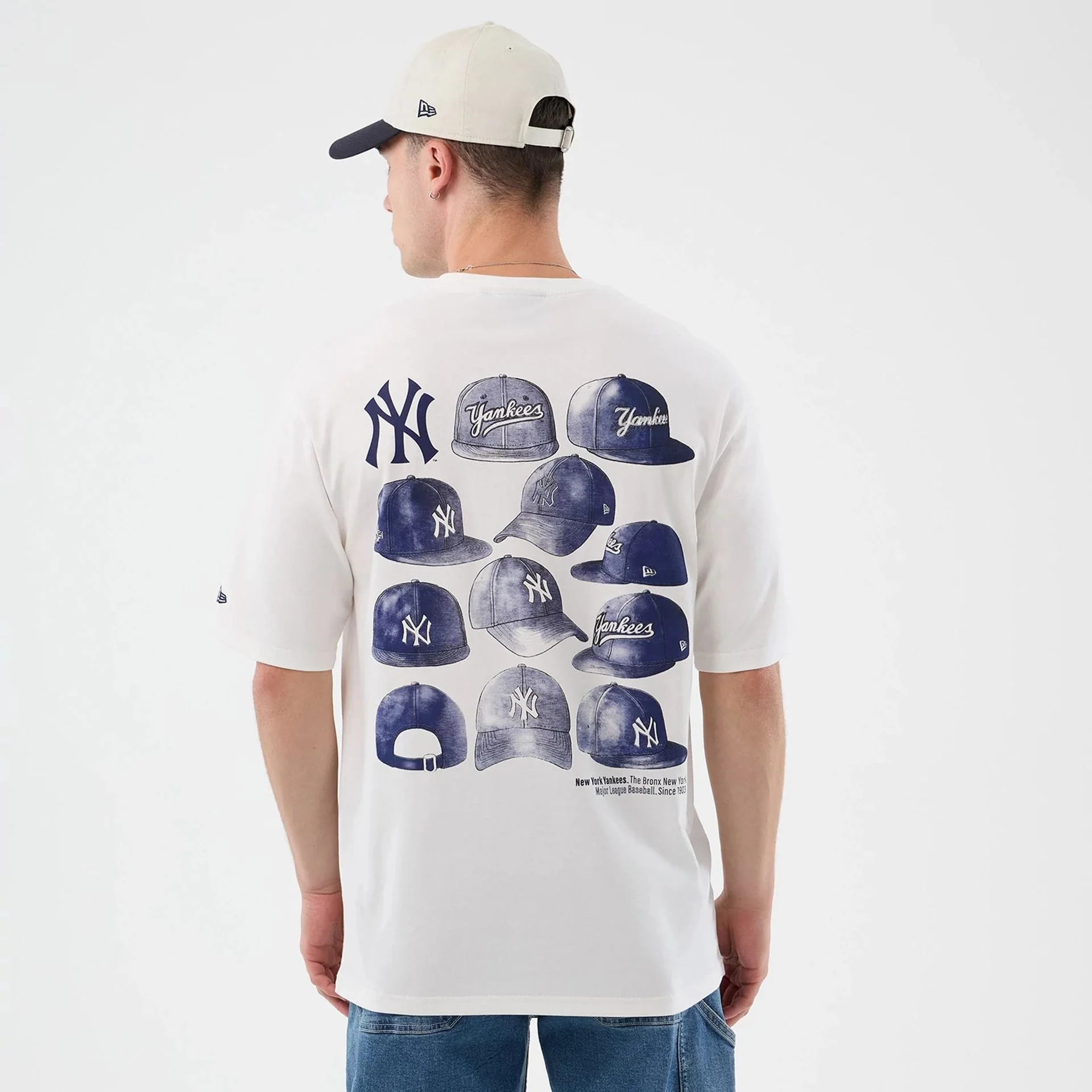 New York Yankees MLB Cap Graphic White Oversized T-Shirt - Image 2