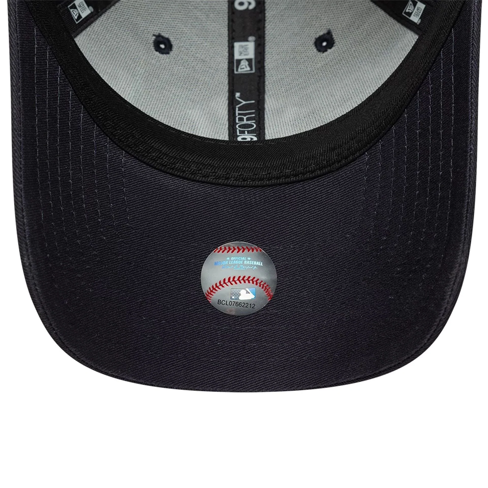 New York Yankees MLB City Icon Navy 9FORTY Adjustable Cap - Image 5