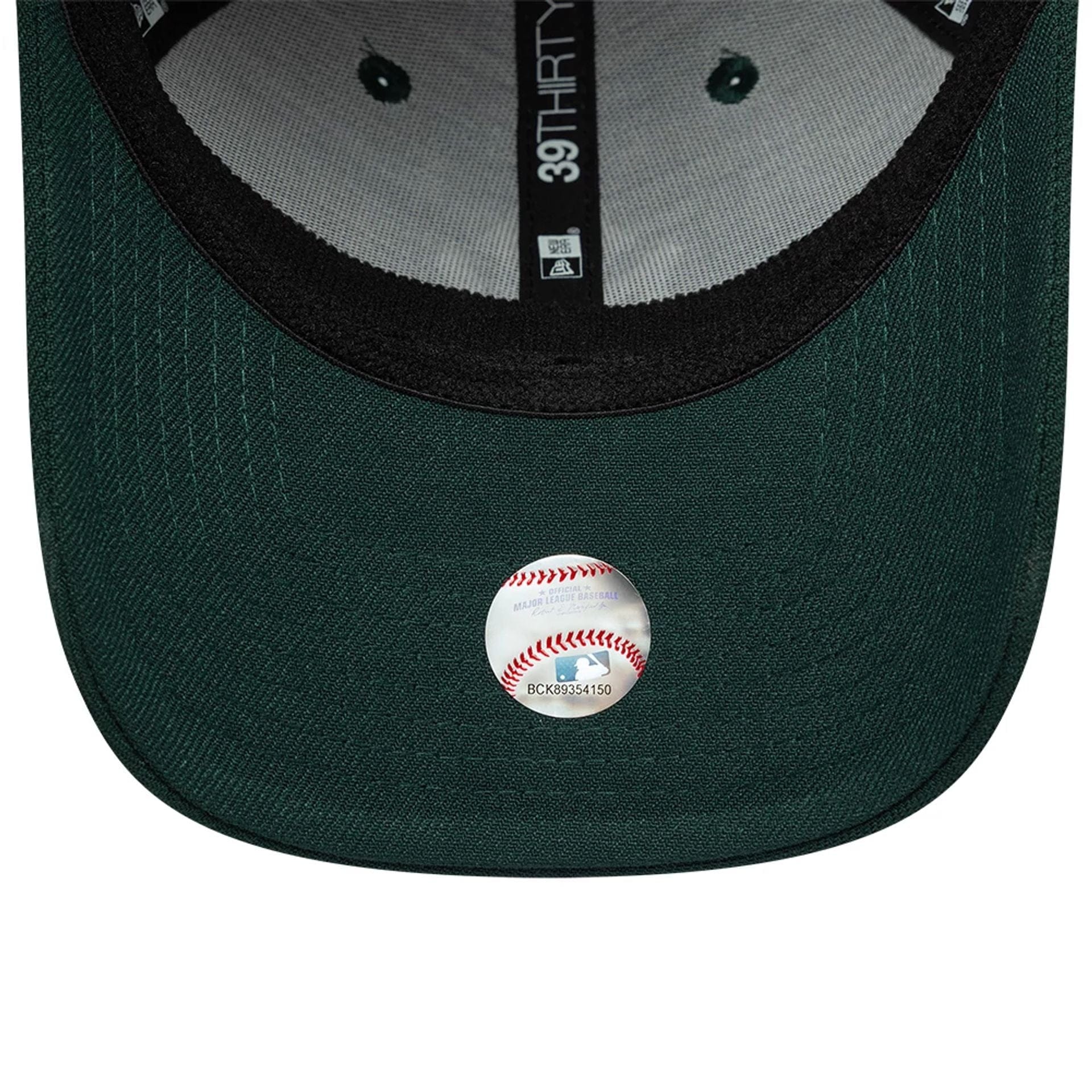 New York Yankees MLB Dark Green 39THIRTY Stretch Fit Cap - Image 7