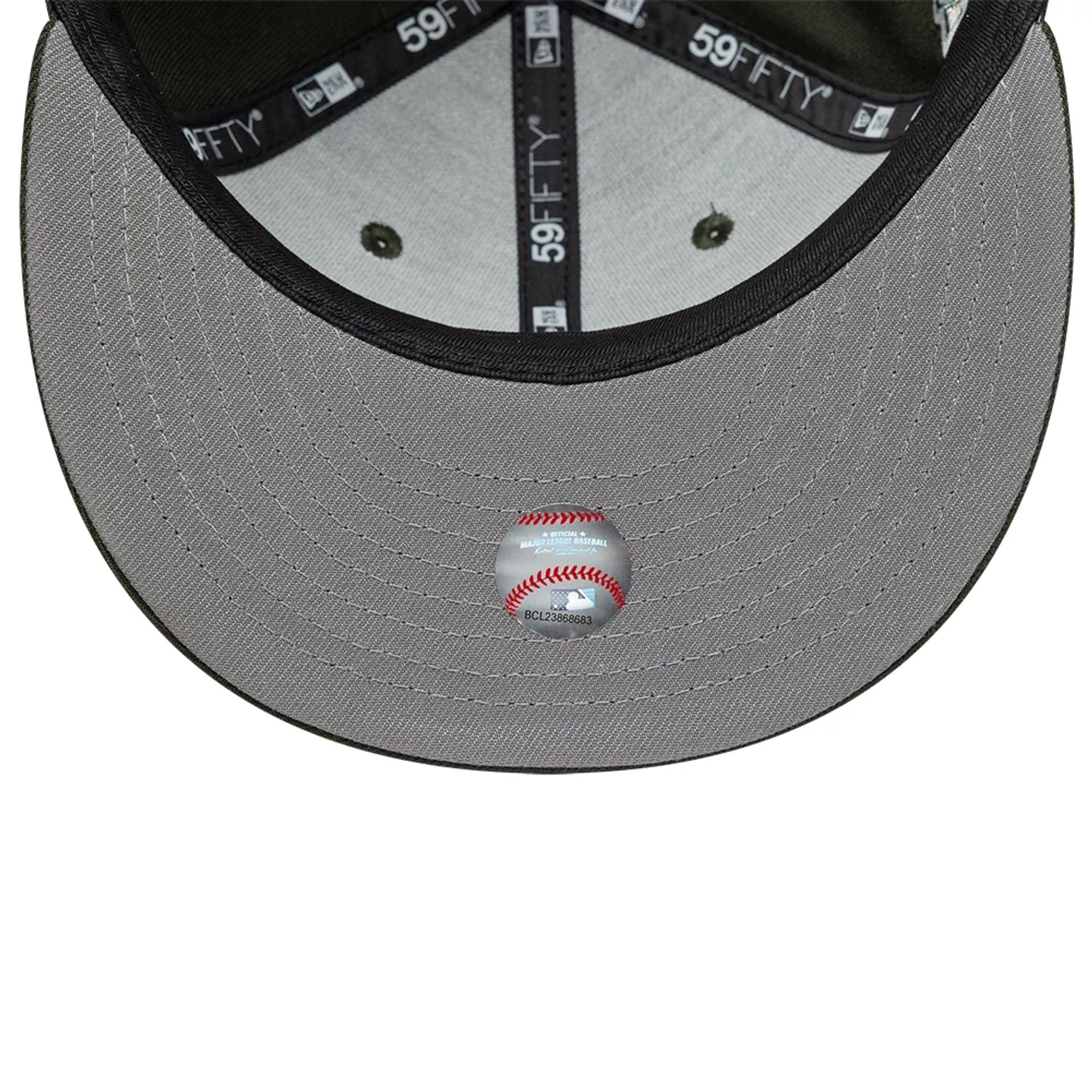 New York Yankees MLB Dark Green 59FIFTY Fitted Cap - Image 2