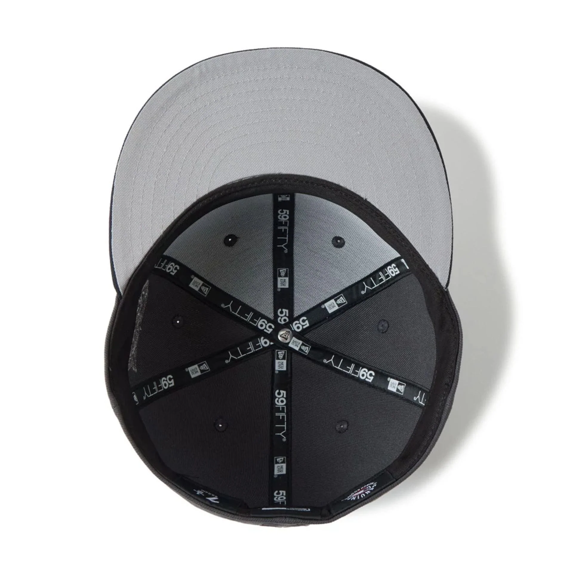 New York Yankees MLB Dark Grey 59FIFTY Fitted Cap - Image 3