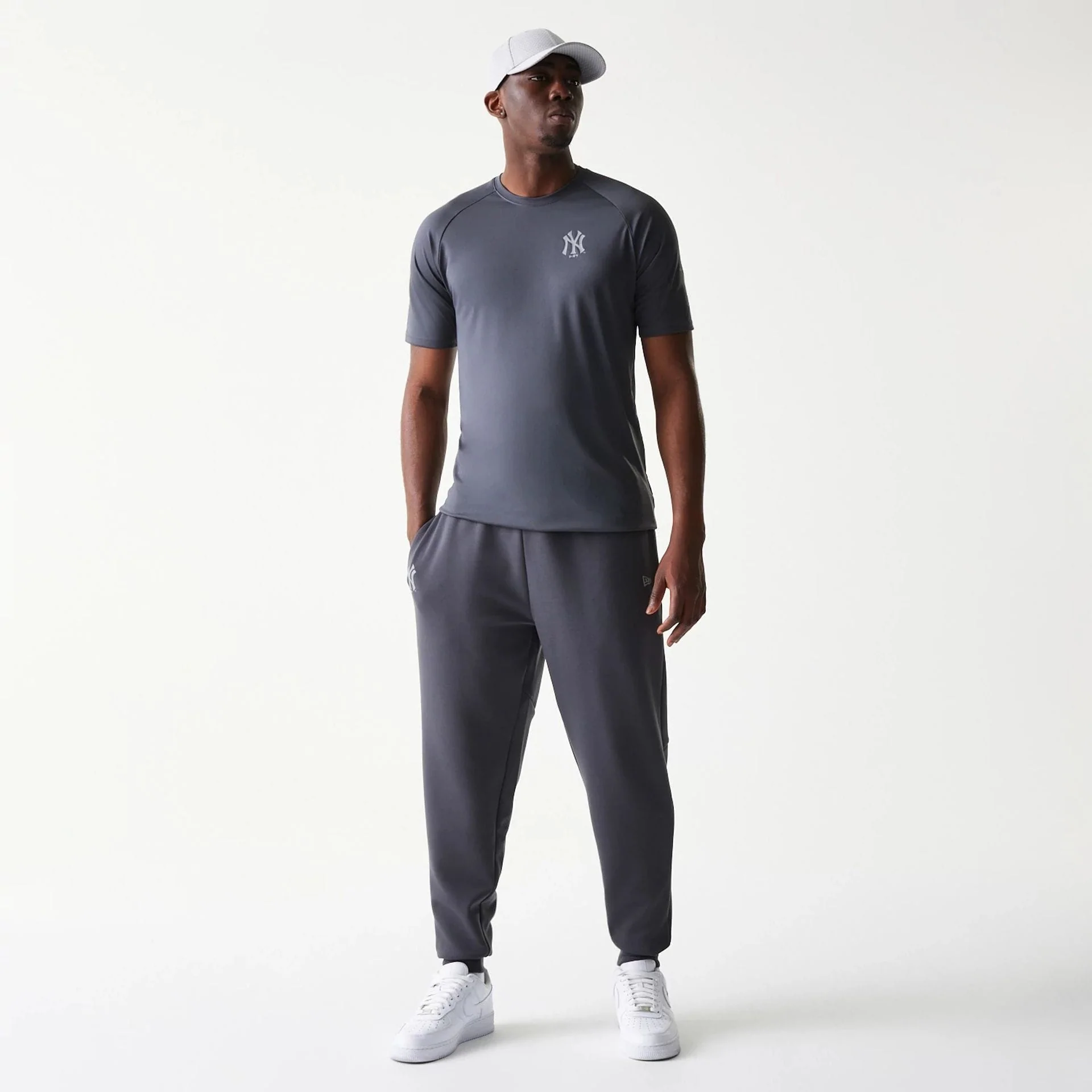 New York Yankees MLB Dark Grey Joggers - Image 8
