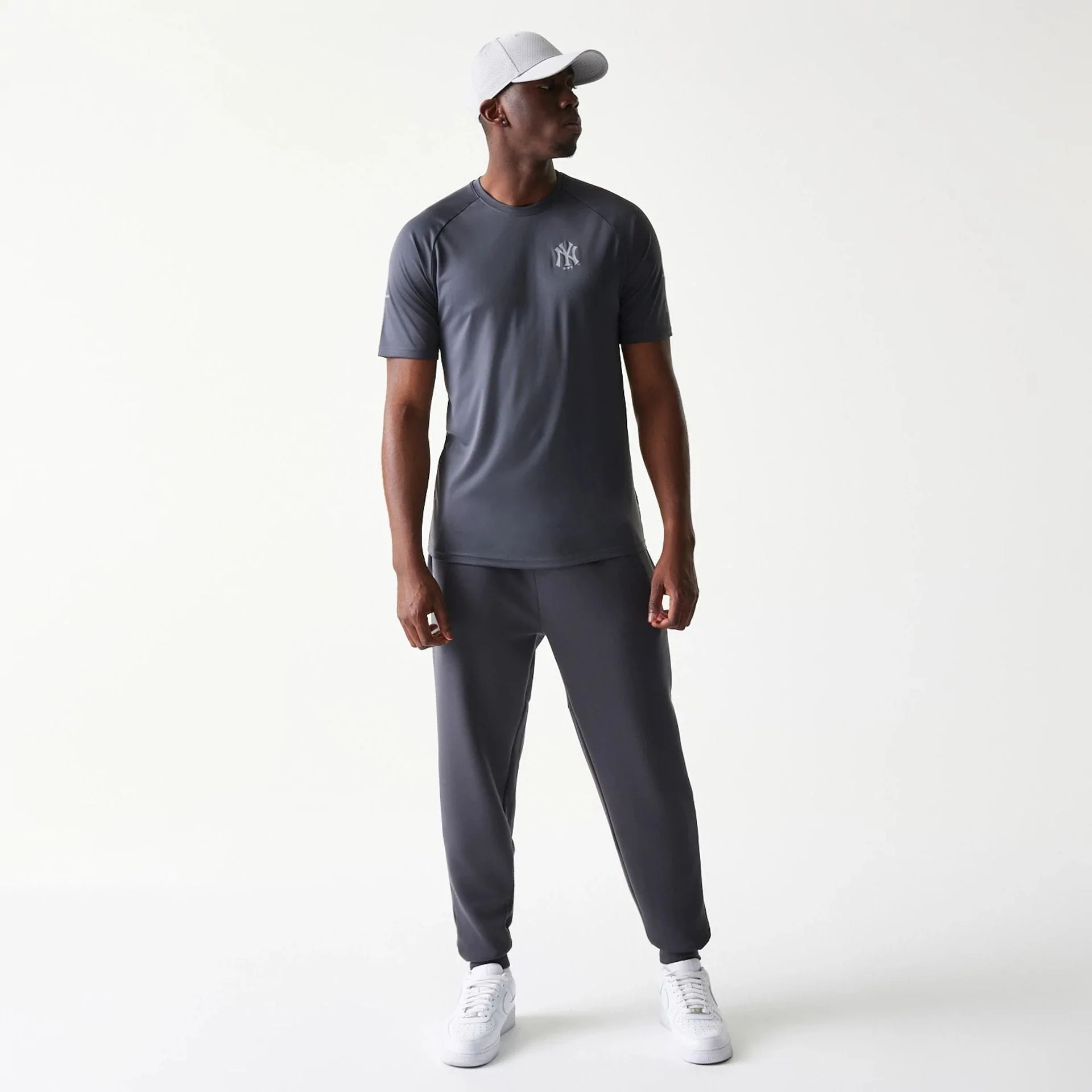 New York Yankees MLB Dark Grey T-Shirt - Image 8