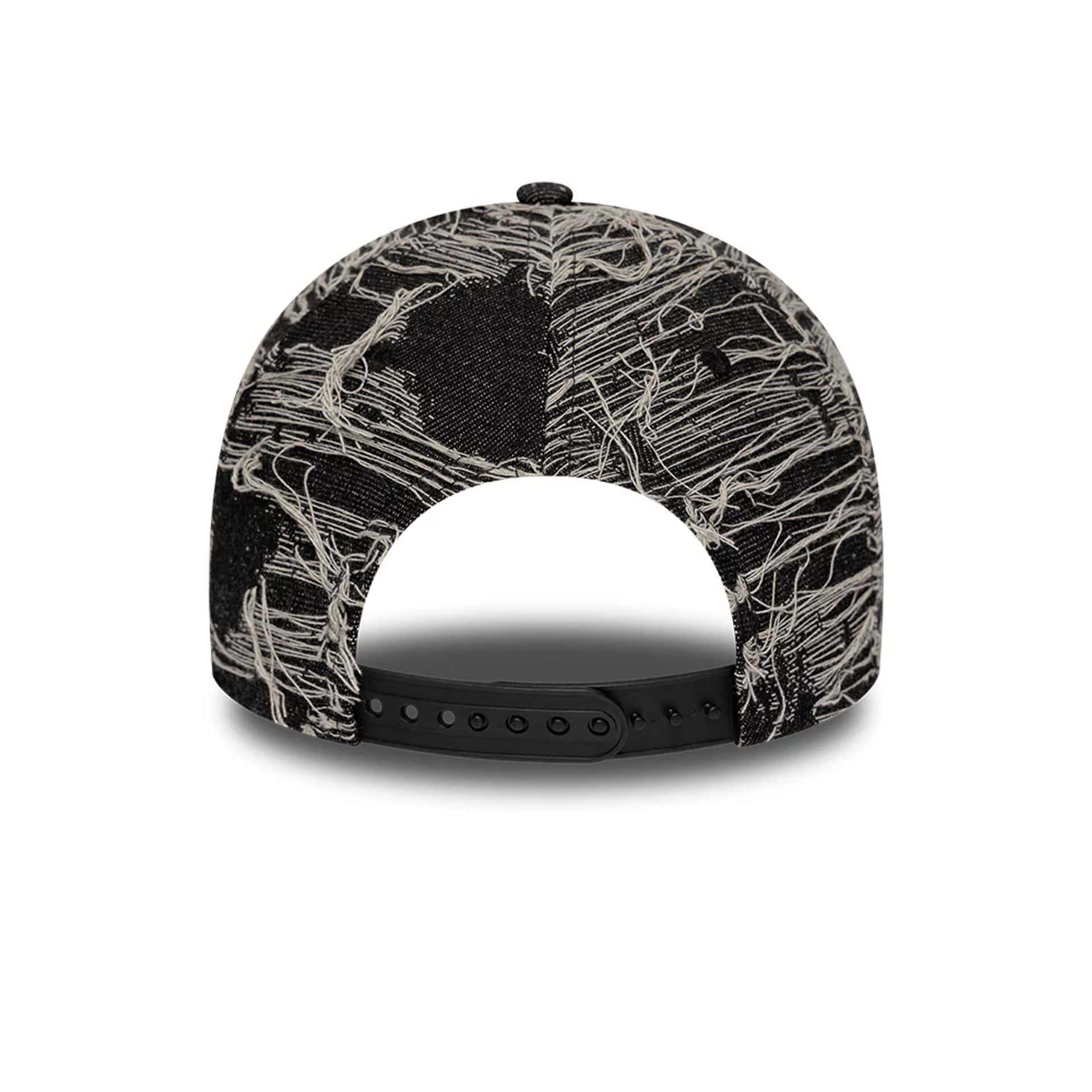 New York Yankees MLB Distressed Denim Black 9FORTY E-Frame Adjustable Cap - Image 4
