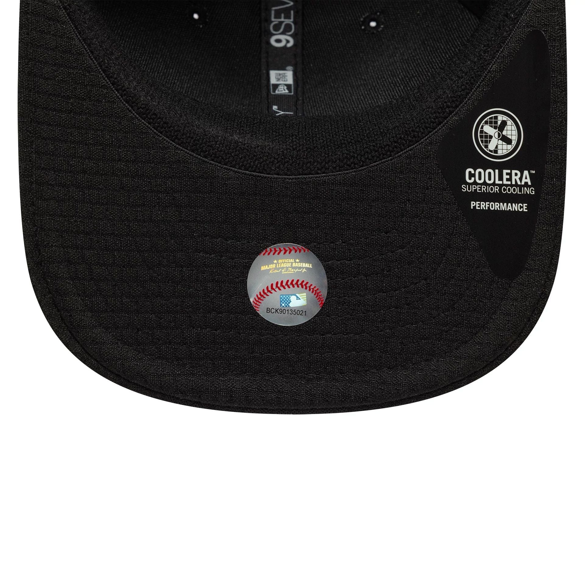 New York Yankees MLB Flawless Mesh Black 9SEVENTY Stretch Snap Cap - Image 5
