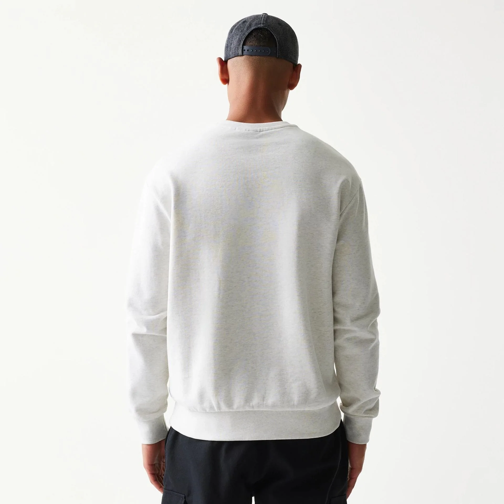 New York Yankees MLB Graphic Pastel Grey Oversized Crew Neck Sweater - Image 2