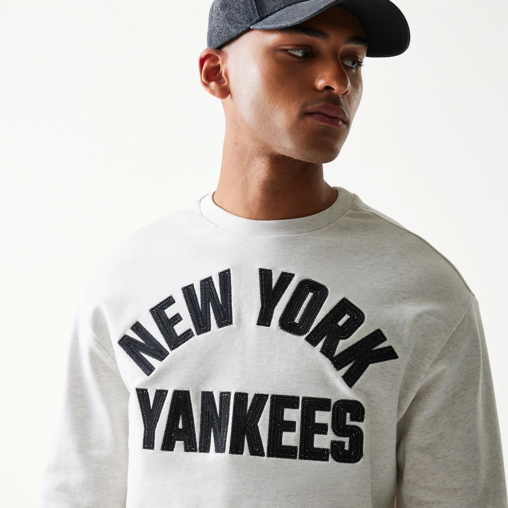 New York Yankees MLB Graphic Pastel Grey Oversized Crew Neck Sweater - Image 6