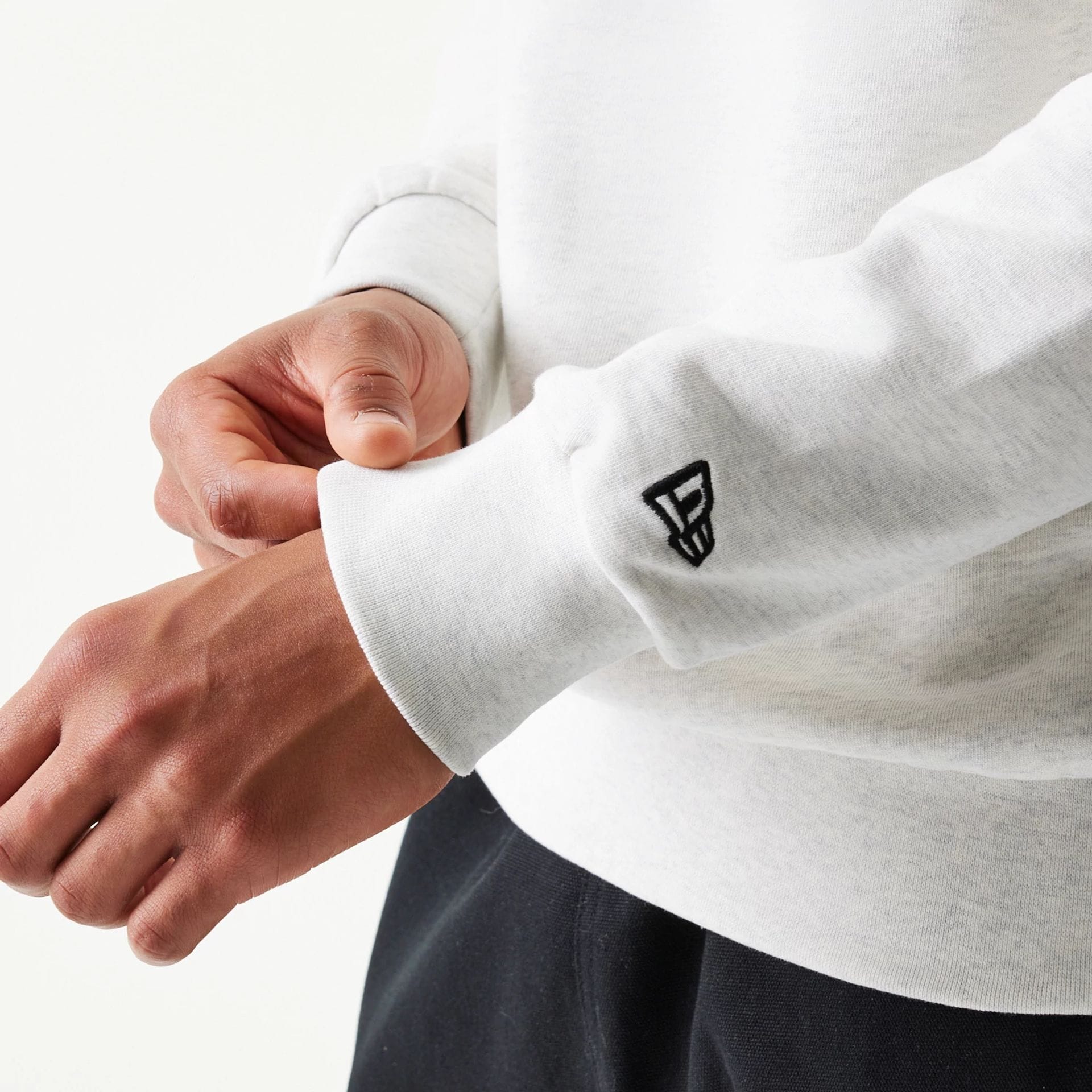 New York Yankees MLB Graphic Pastel Grey Oversized Crew Neck Sweater - Image 7