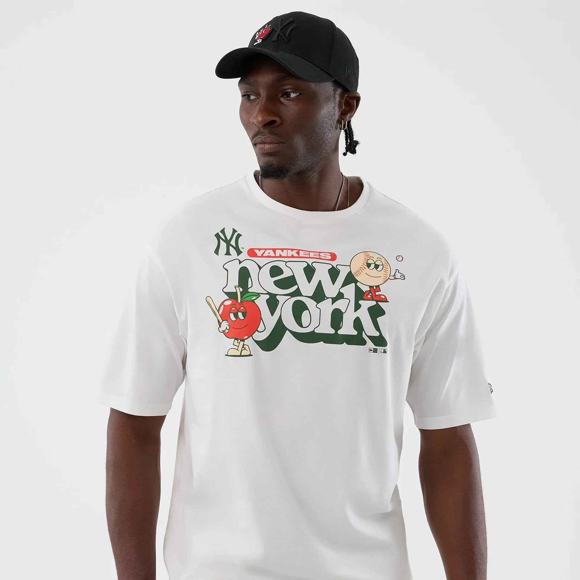 New York Yankees MLB Icon Graphic White T-Shirt - Image 3