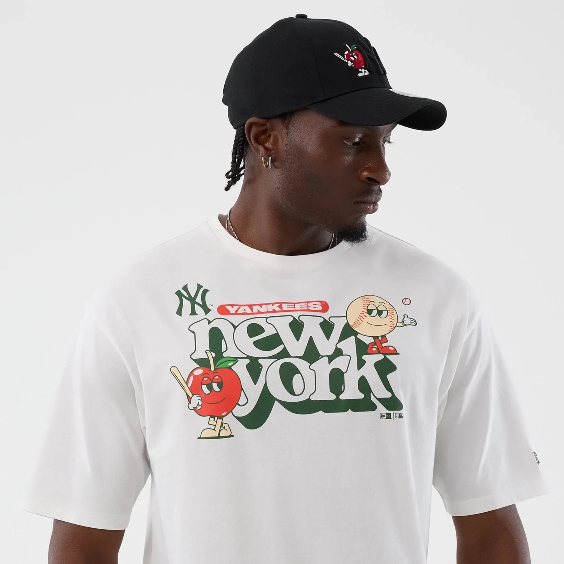 New York Yankees MLB Icon Graphic White T-Shirt - Image 6