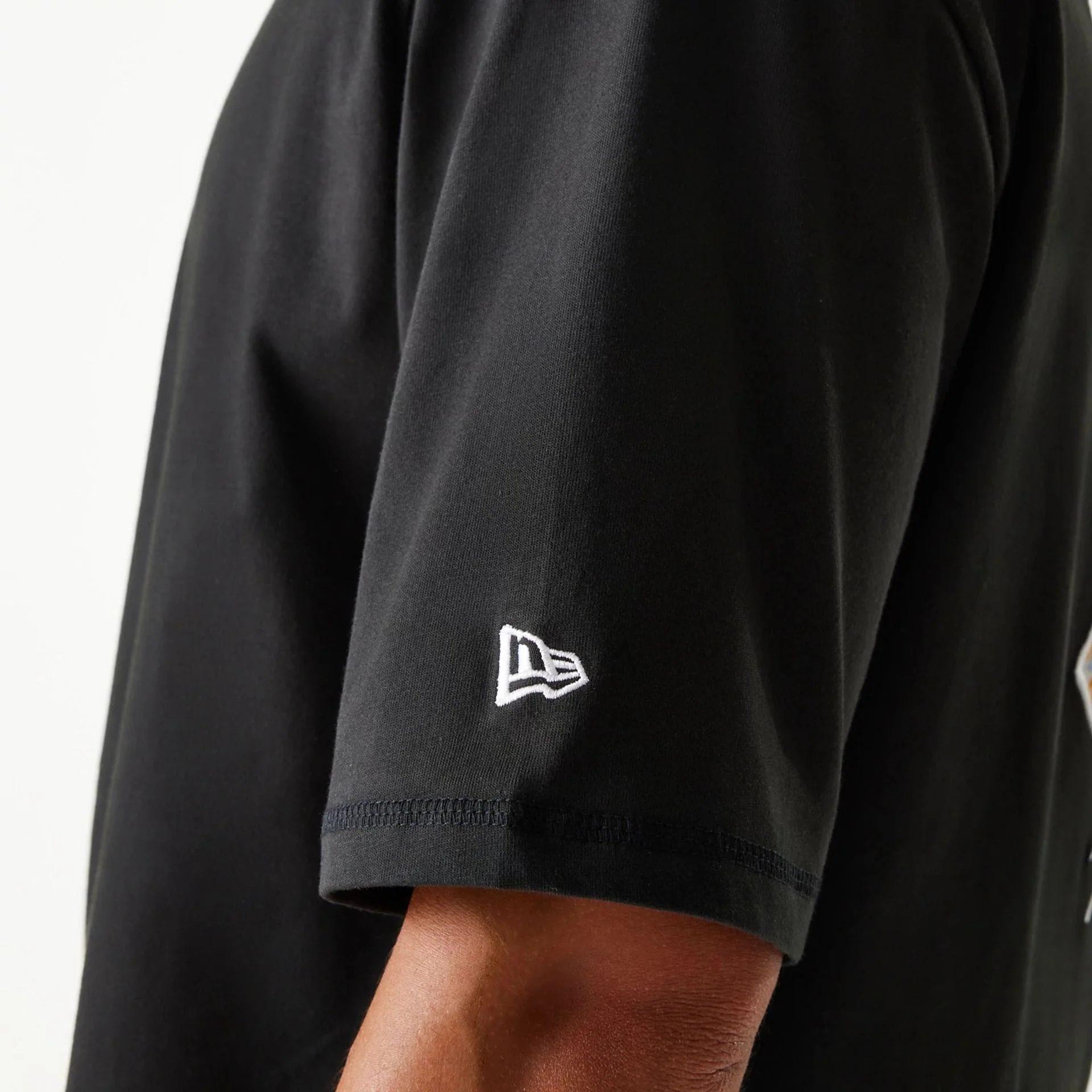 New York Yankees MLB Infill Black Oversized T-Shirt - Image 6