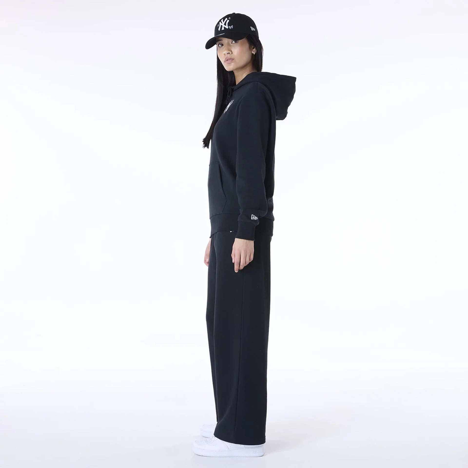 New York Yankees MLB League Essential Black Track Suit - Image 3