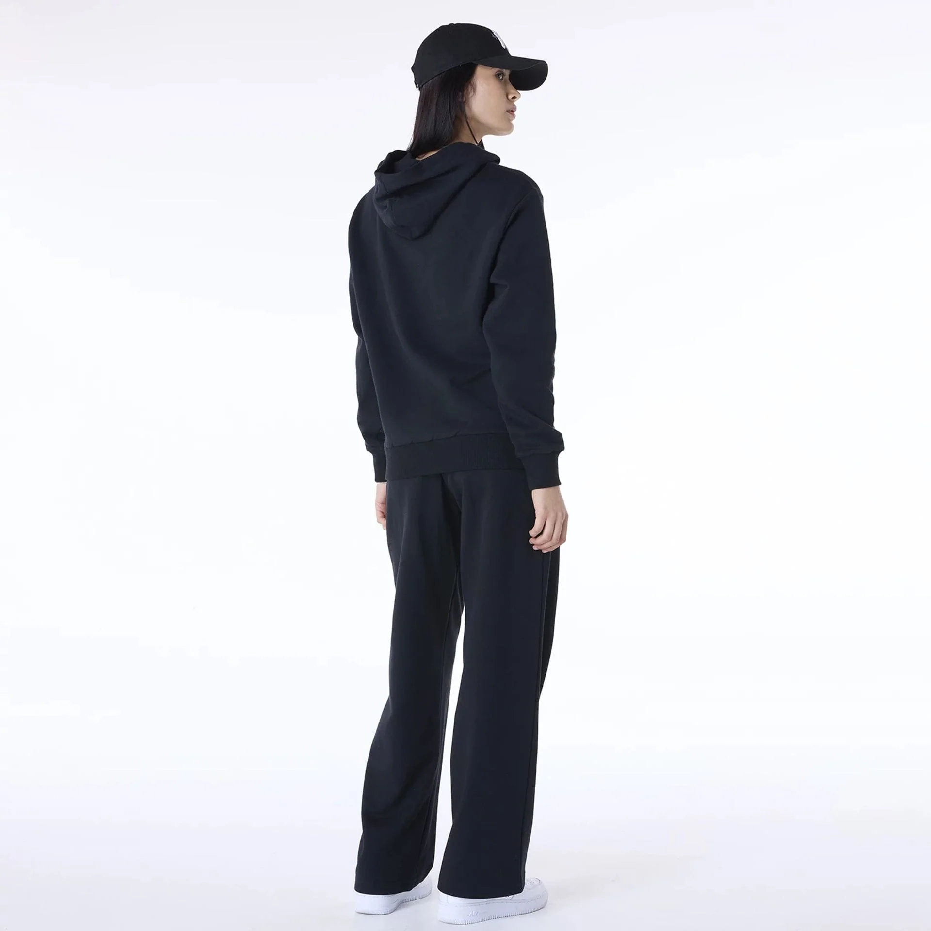New York Yankees MLB League Essential Black Track Suit - Image 5