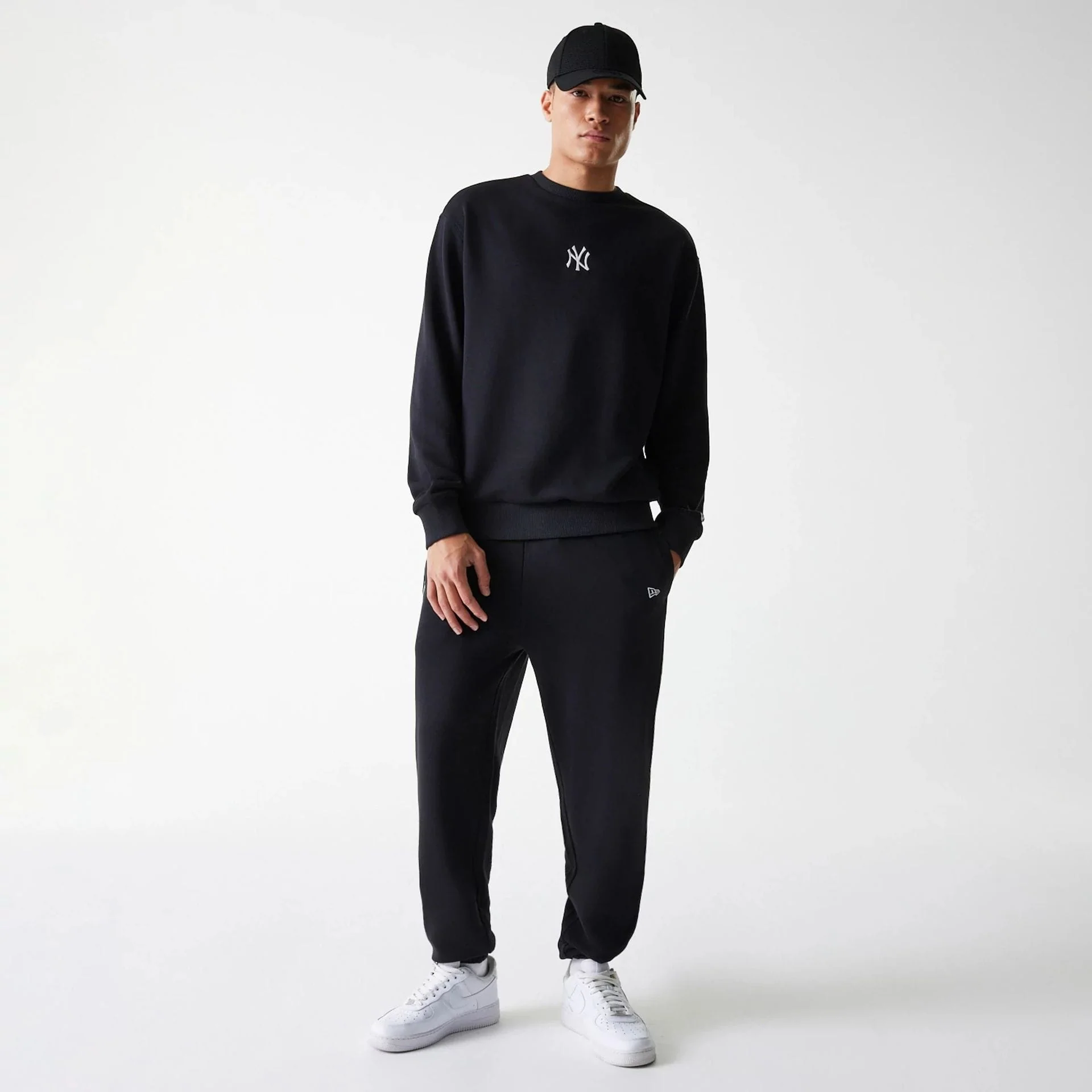 New York Yankees MLB League Essential French Terry Black Crew Neck Sweater - Image 8