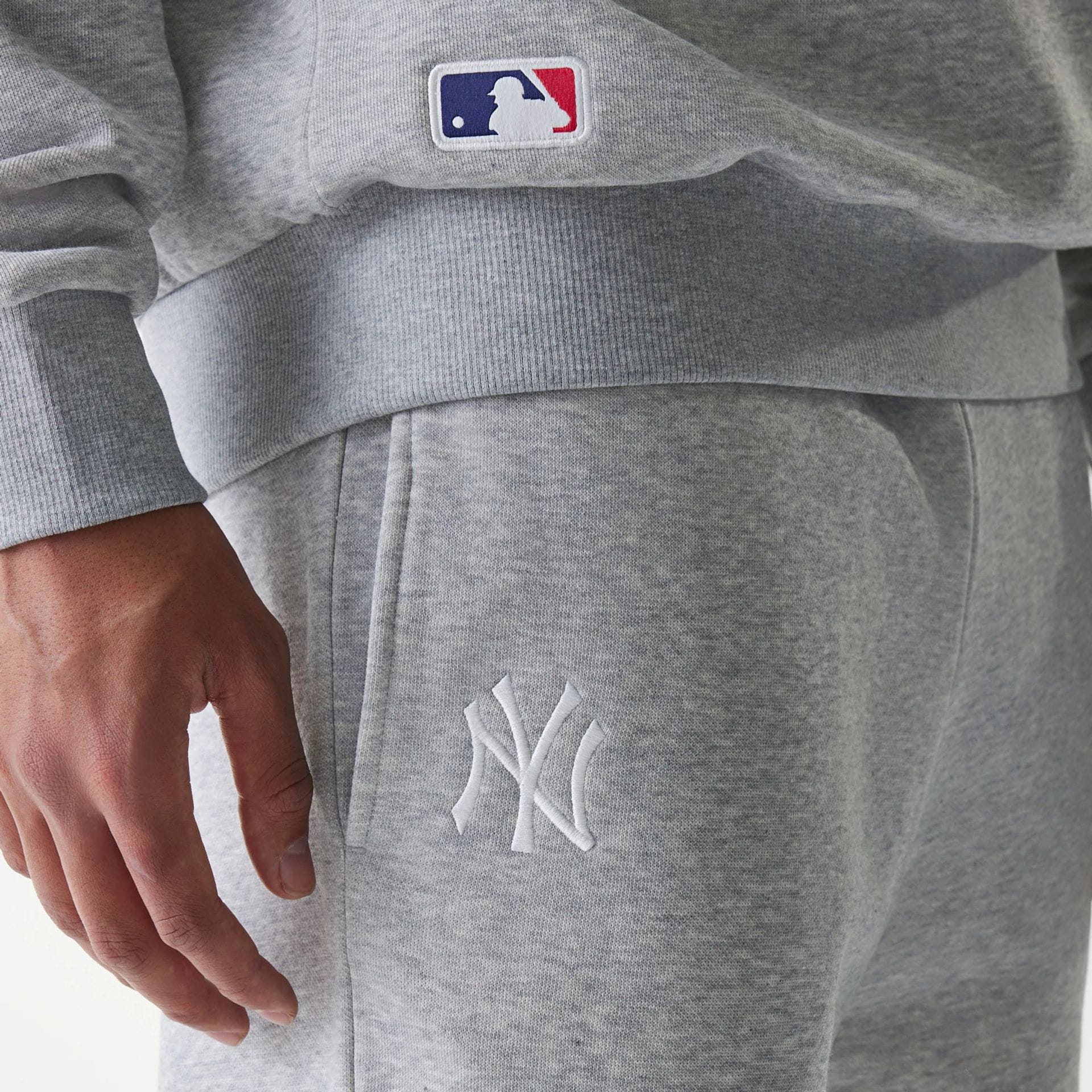 New York Yankees MLB League Essential Grey Joggers - Image 5