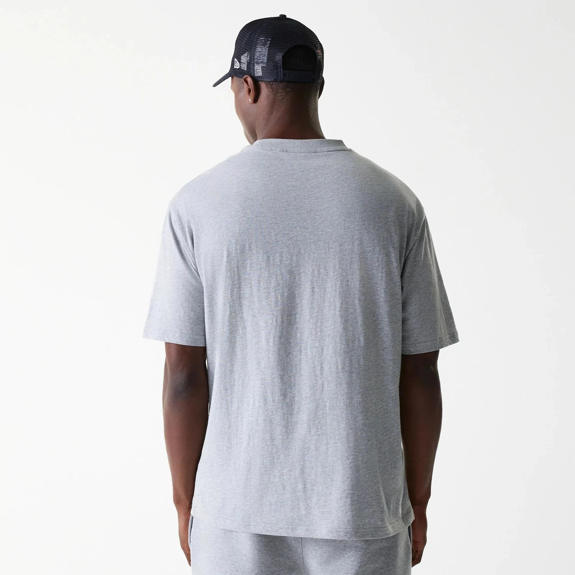 New York Yankees MLB League Essential Grey Oversized T-Shirt - Image 2