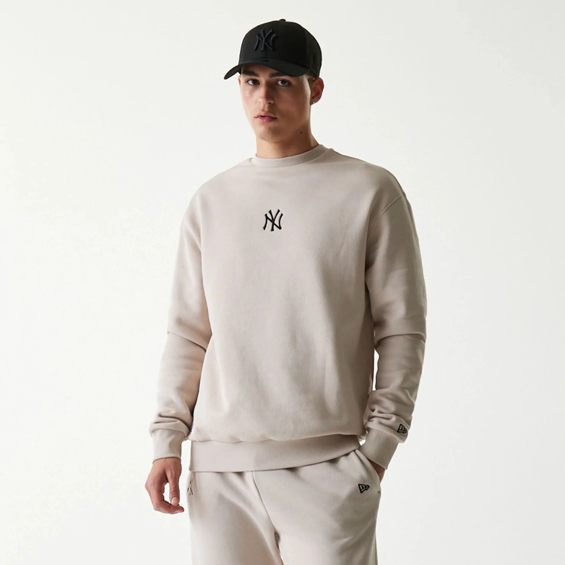 New York Yankees MLB League Essential Midi Cream Oversized Crew Neck Sweater - Image 3
