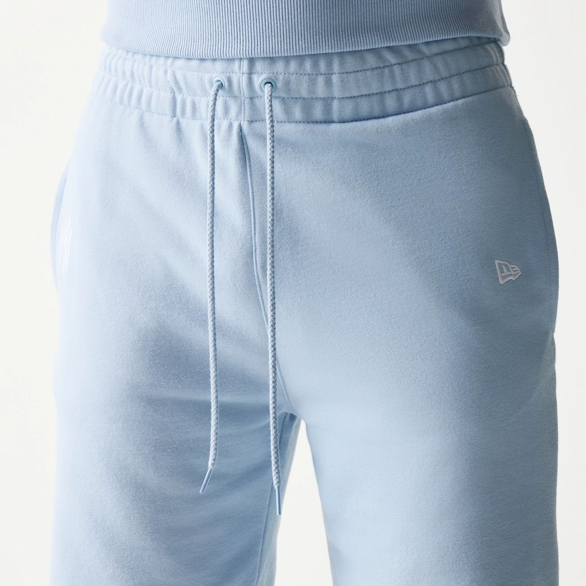 New York Yankees MLB League Essential Midi Pastel Blue Shorts - Image 6