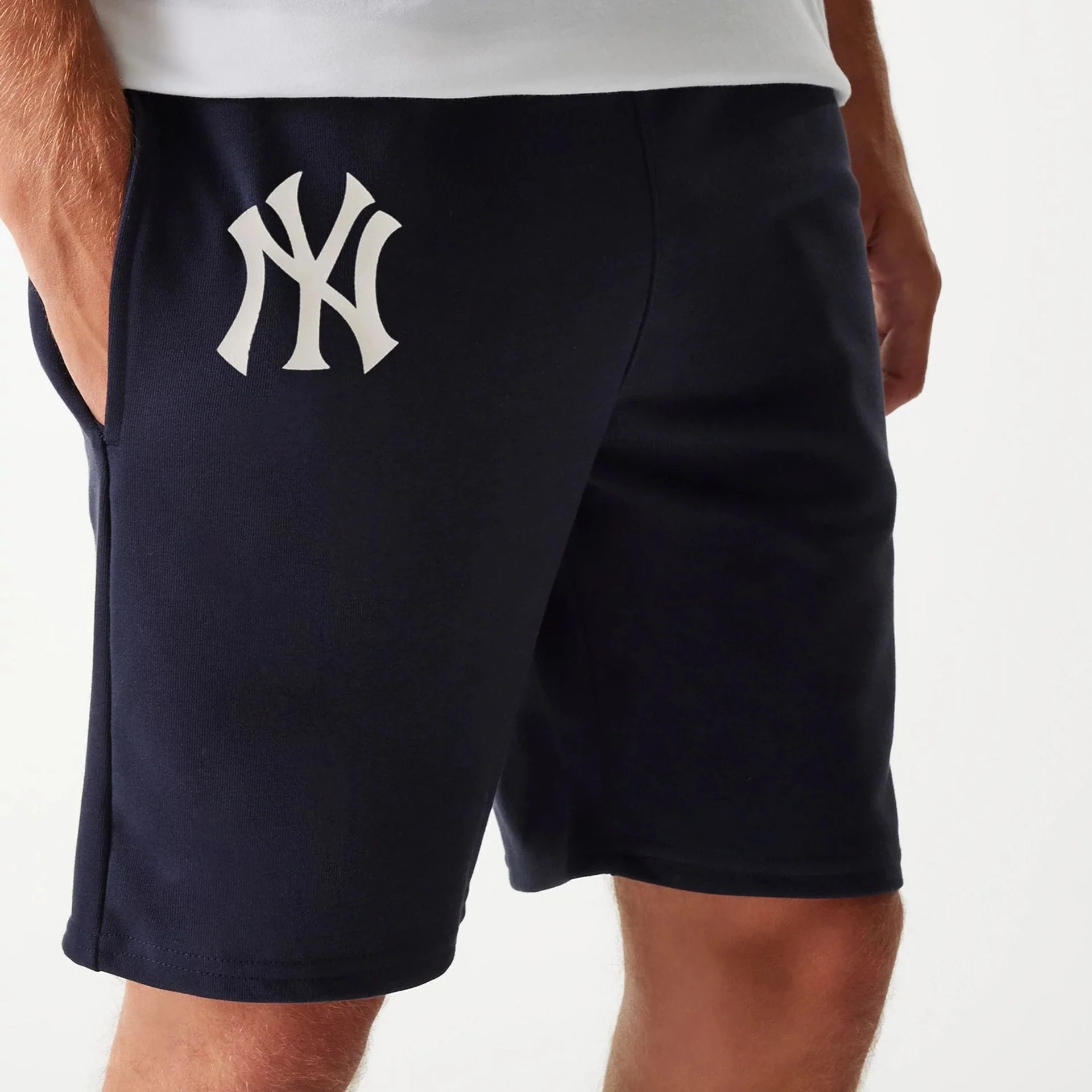 New York Yankees MLB League Essential Navy Shorts - Image 3