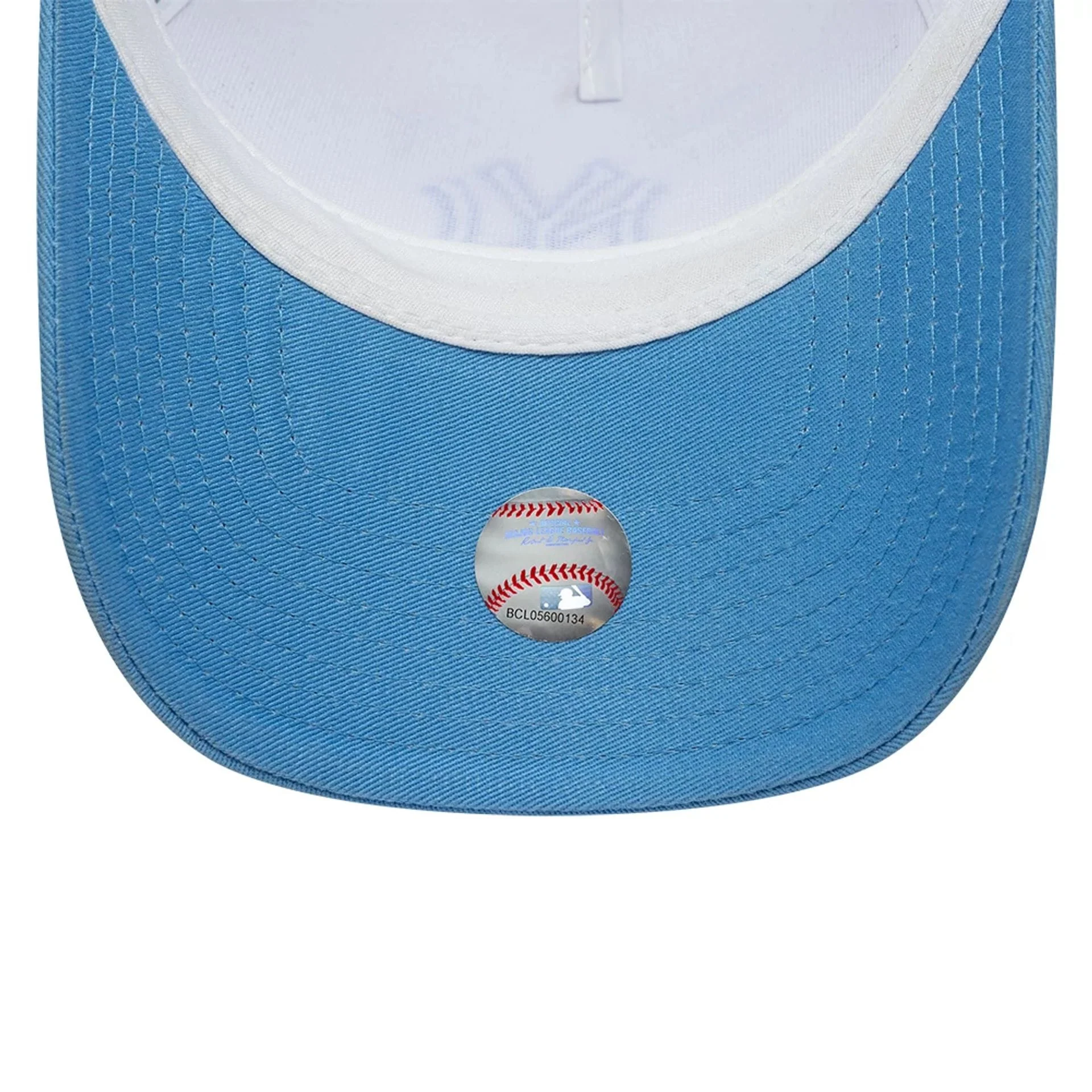 New York Yankees MLB League Essential Pastel Blue 9FORTY A-Frame Trucker Adjustable Cap - Image 5
