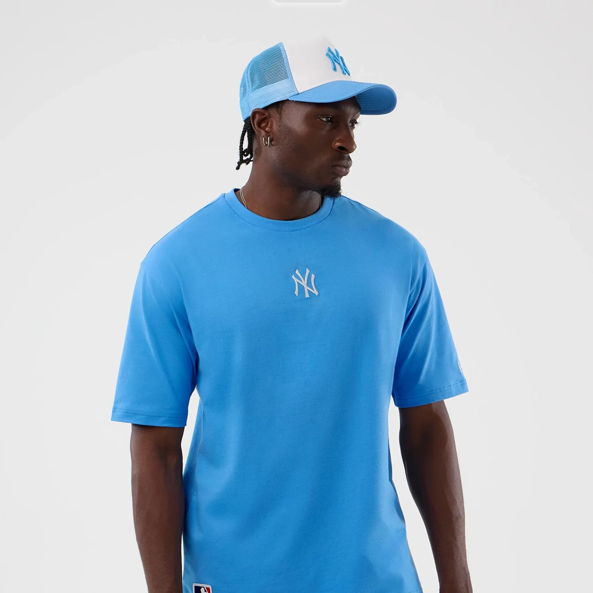New York Yankees MLB League Essential Pastel Blue Oversized T-Shirt - Image 3
