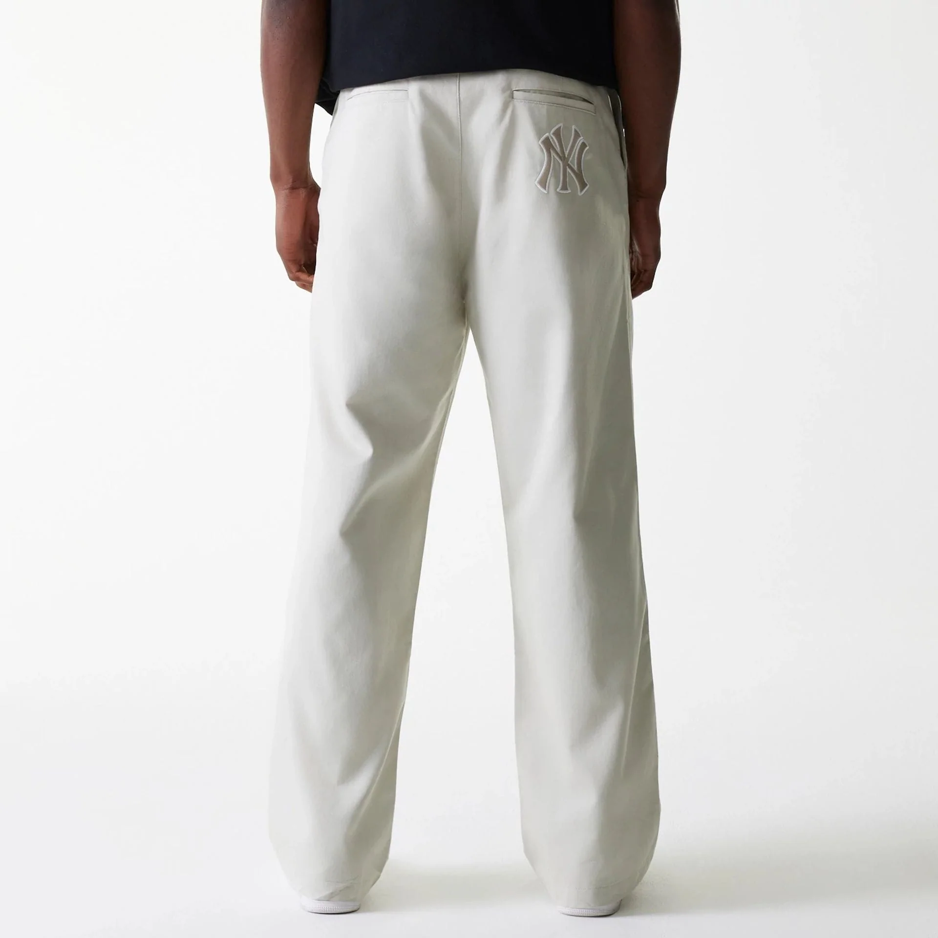 New York Yankees MLB Light Beige Chino Trousers - Image 2