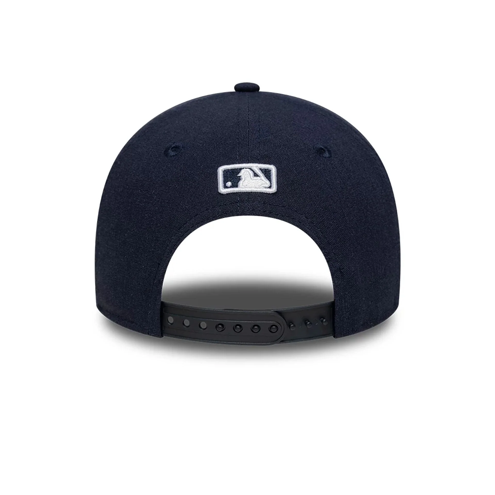 New York Yankees MLB Linen Navy 9FORTY M-Crown Adjustable Cap - Image 4