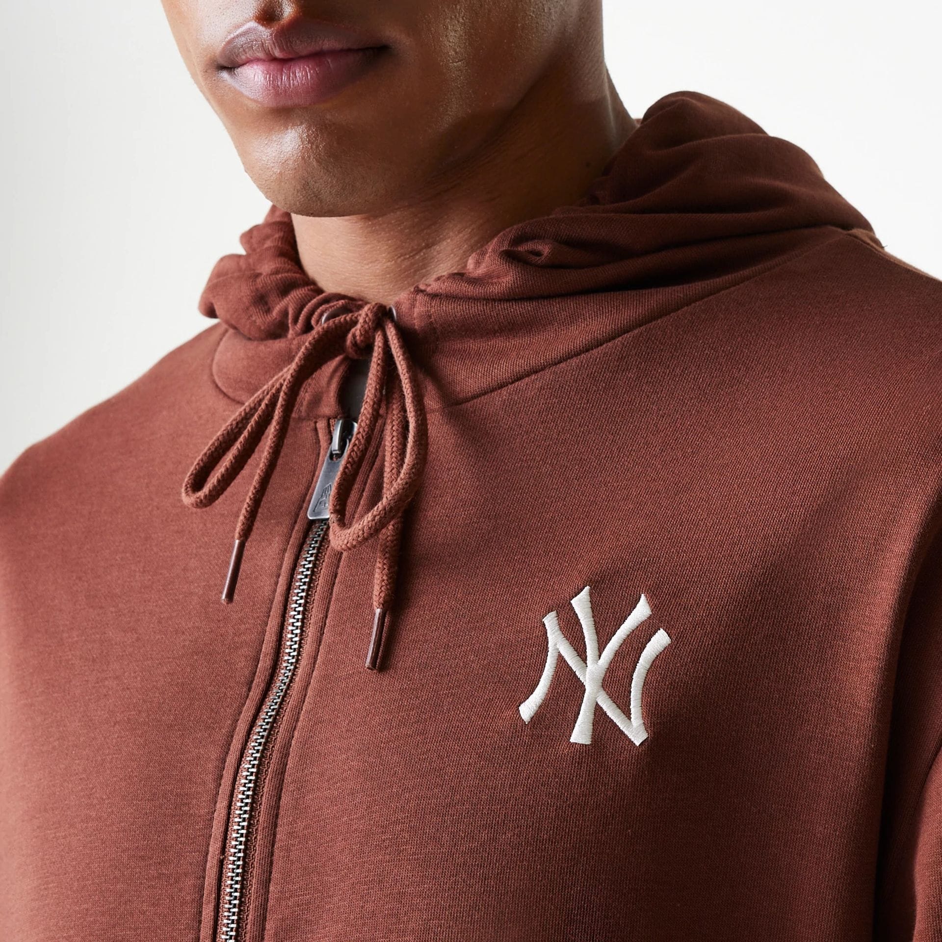New York Yankees MLB Midi League Essential Brown Oversized Full Zip Hoodie - Image 6