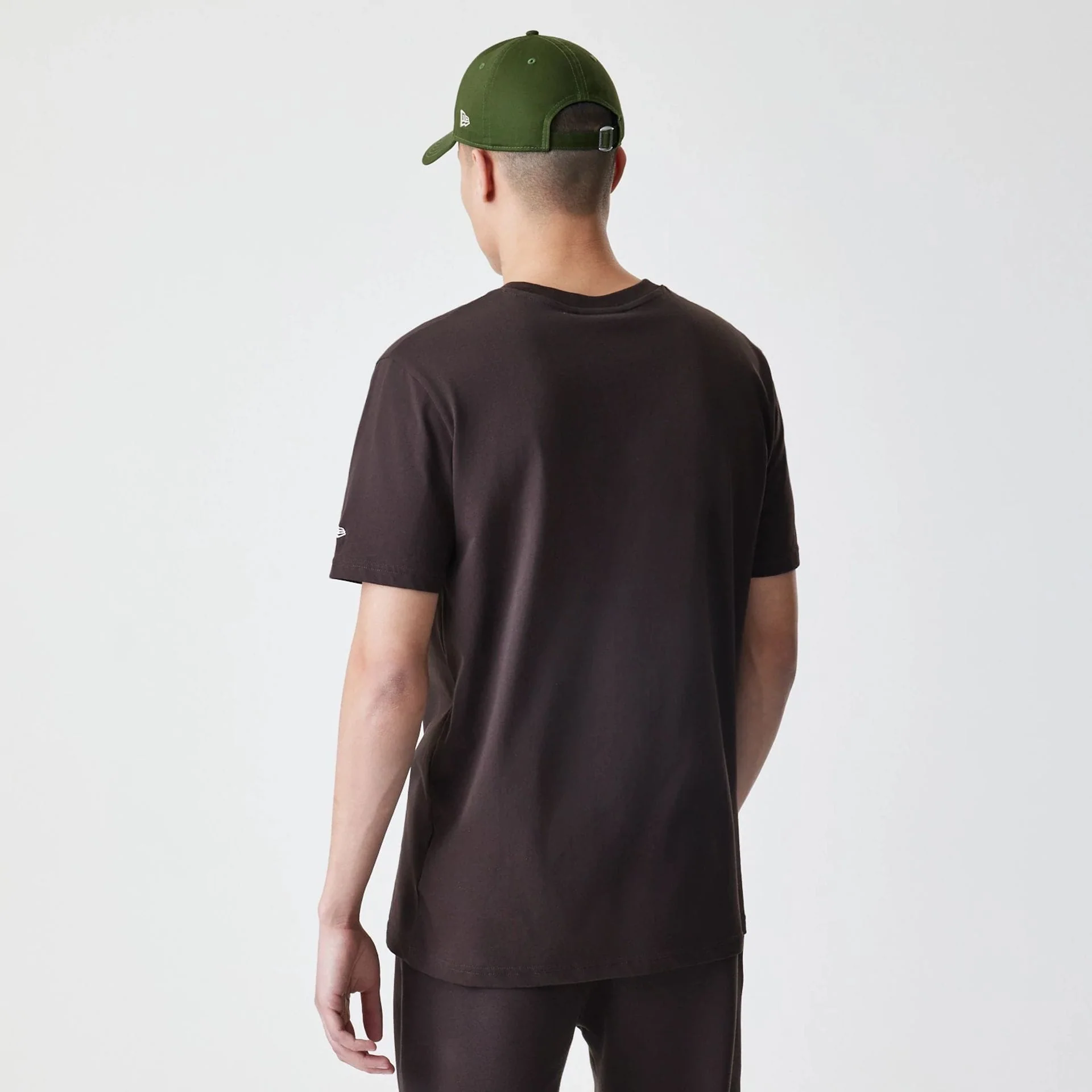 New York Yankees MLB Midi League Essential Dark Brown Oversized T-Shirt - Image 2