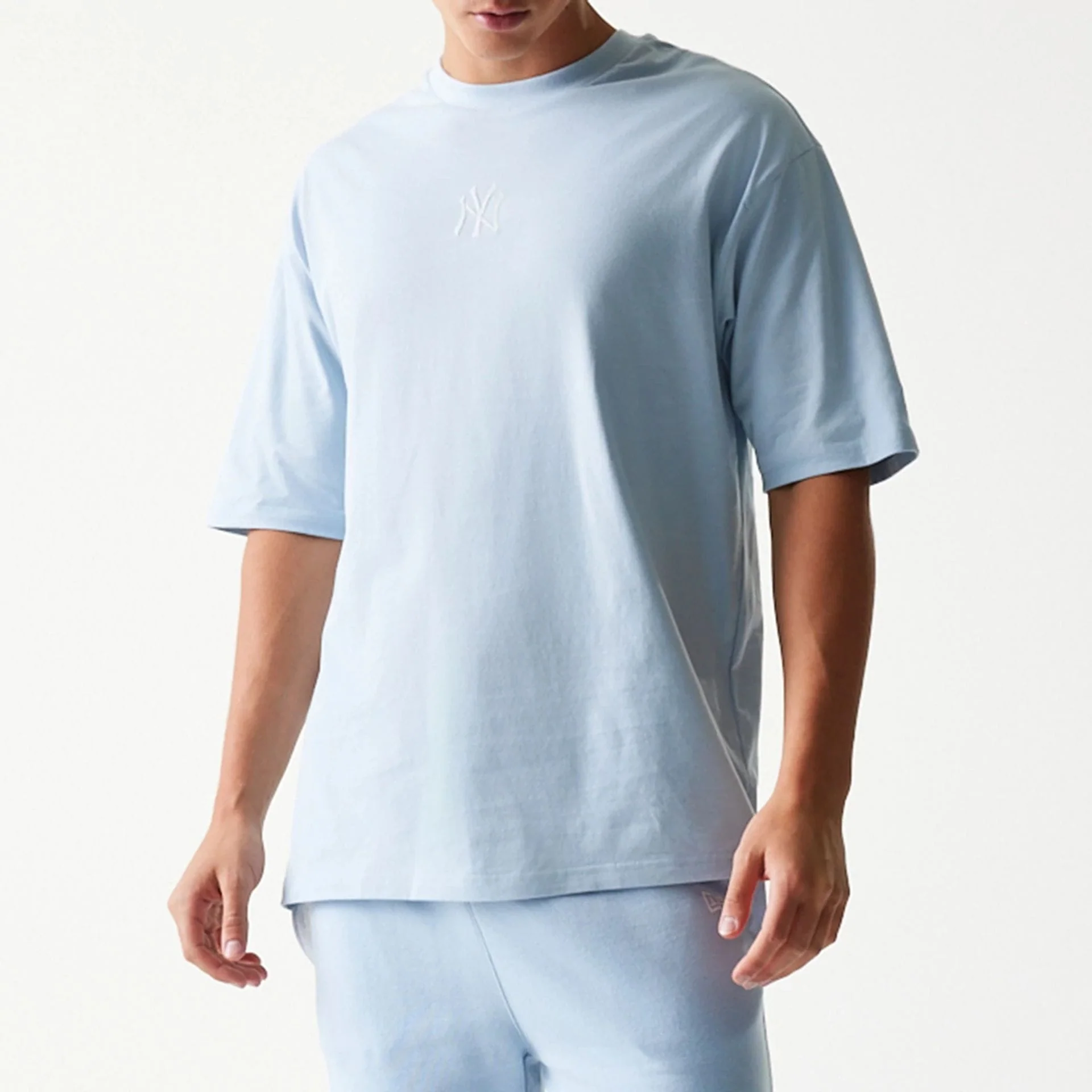New York Yankees MLB Midi Pastel Blue Oversized T-Shirt - Image 5